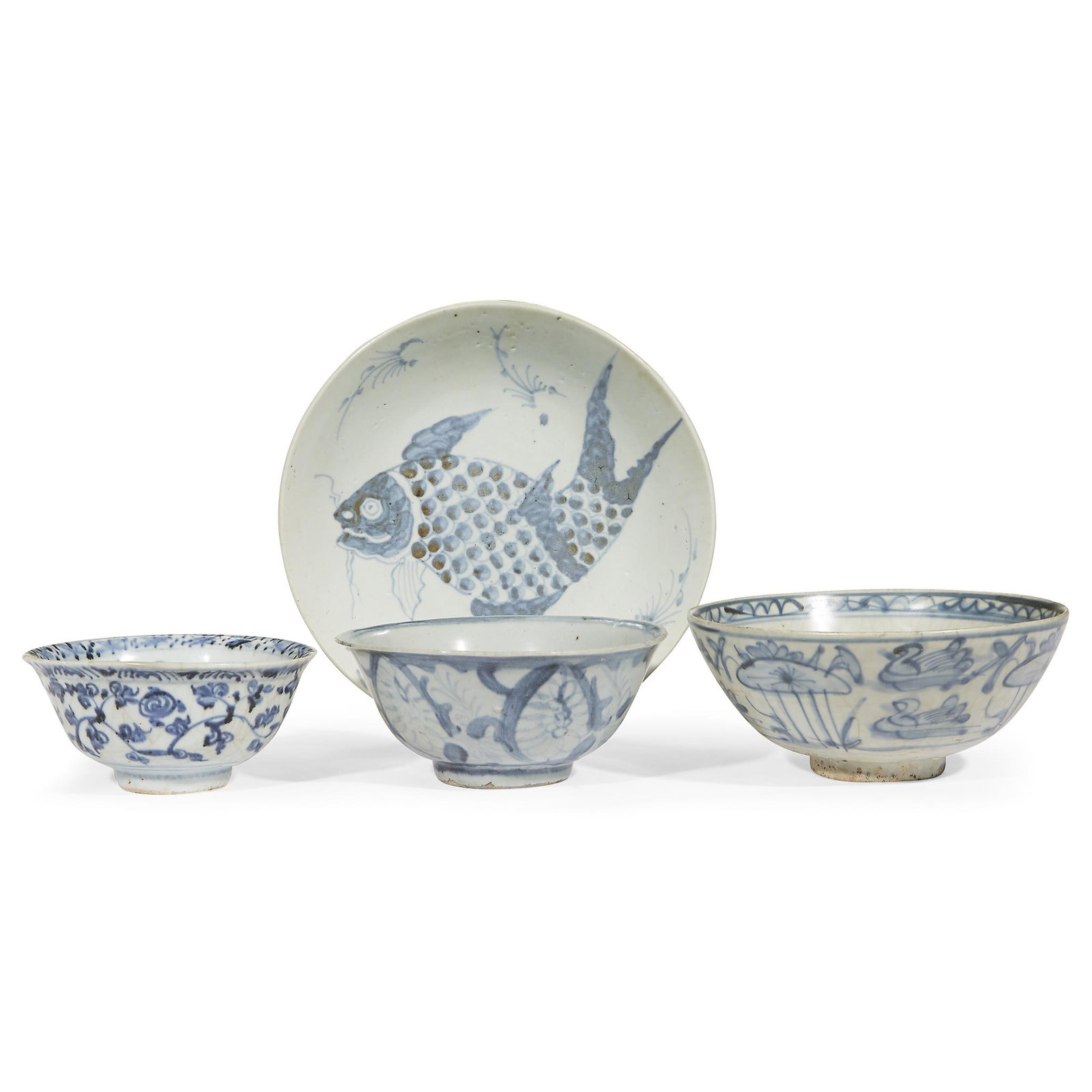 Four Chinese blue and white dishes and bowls, the bowls: Four Chinese blue and white dishes and bowlsthe bowls Ming dynasty, the dish later(4). Dia: 9 3/4 in. (largest)