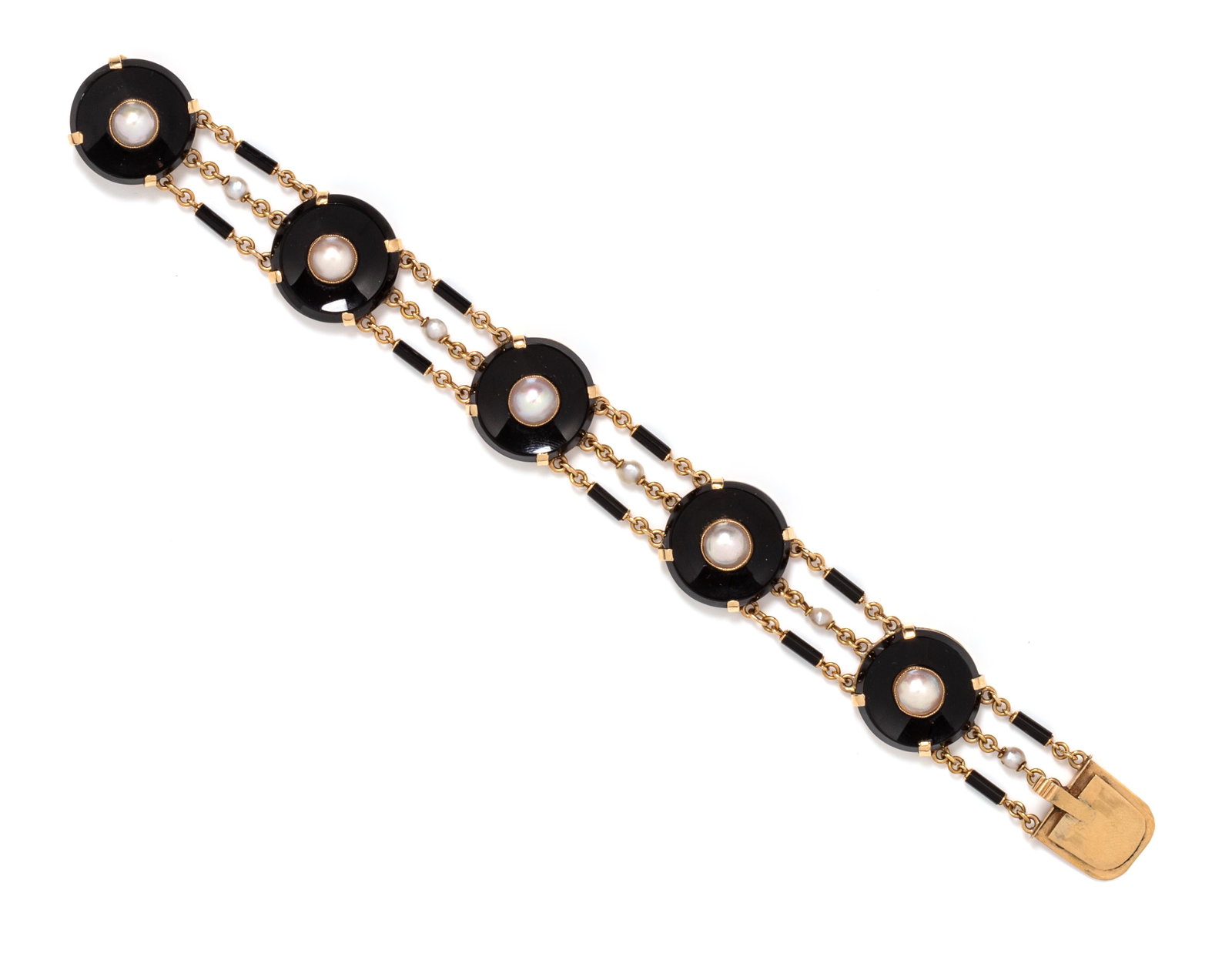 ONYX AND CULTURED PEARL BRACELET: ONYX AND CULTURED PEARL BRACELET Consisting of five onyx plaques measuring approximately 18.00 mm in diameter and surmounted with pearls and spacer chains. Mounted in yellow gold. 14.70 dwt.