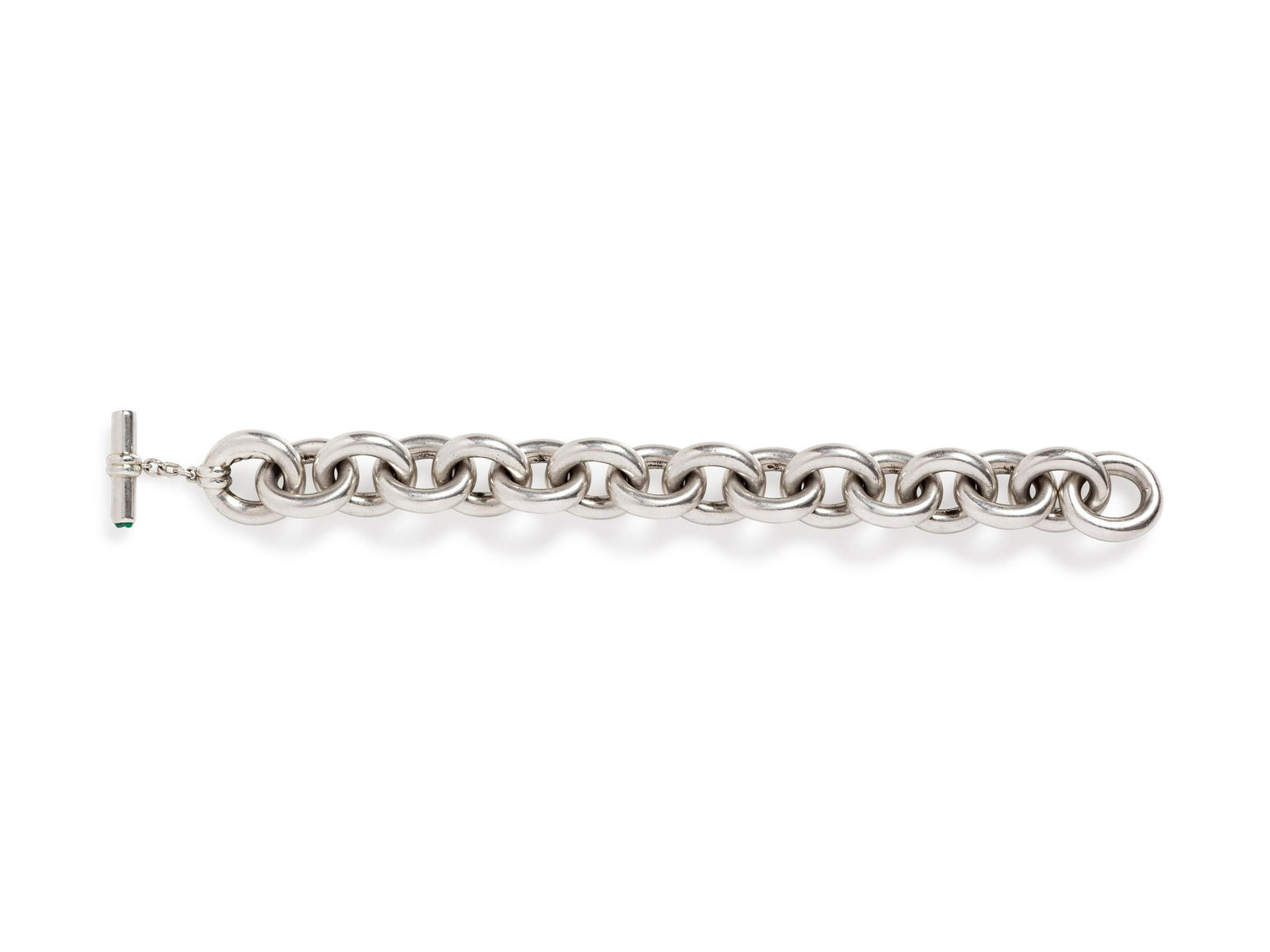 ANTONIO PINEDA, STERLING SILVER BRACELET: ANTONIO PINEDA, STERLING SILVER BRACELET Consisting of a cable link chain, the toggle clasp containing a single chalcedony. Stamp: (maker's mark) 925. 85.30 dwt.