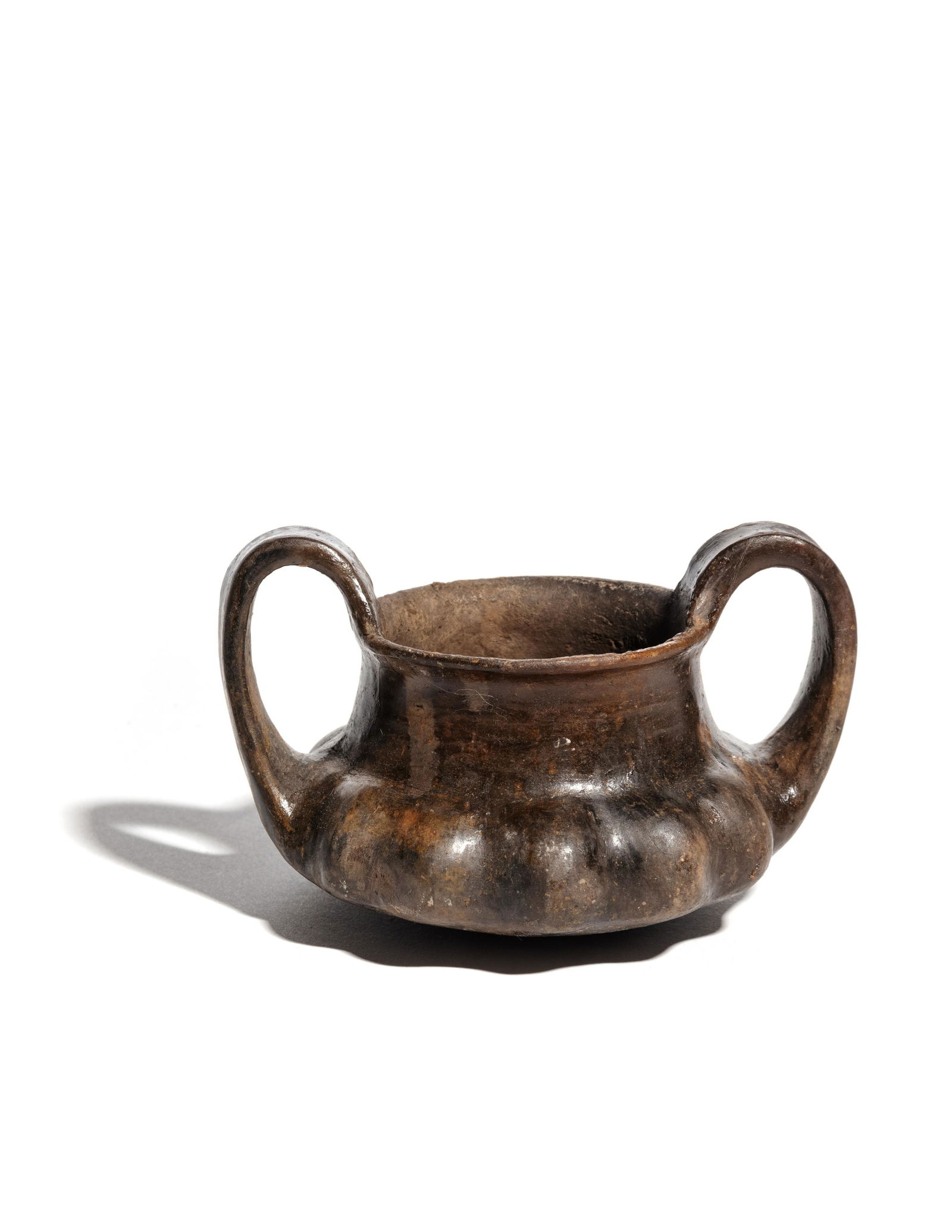 A Villanovan Impasto-Ware Kantharos (1 of 2)