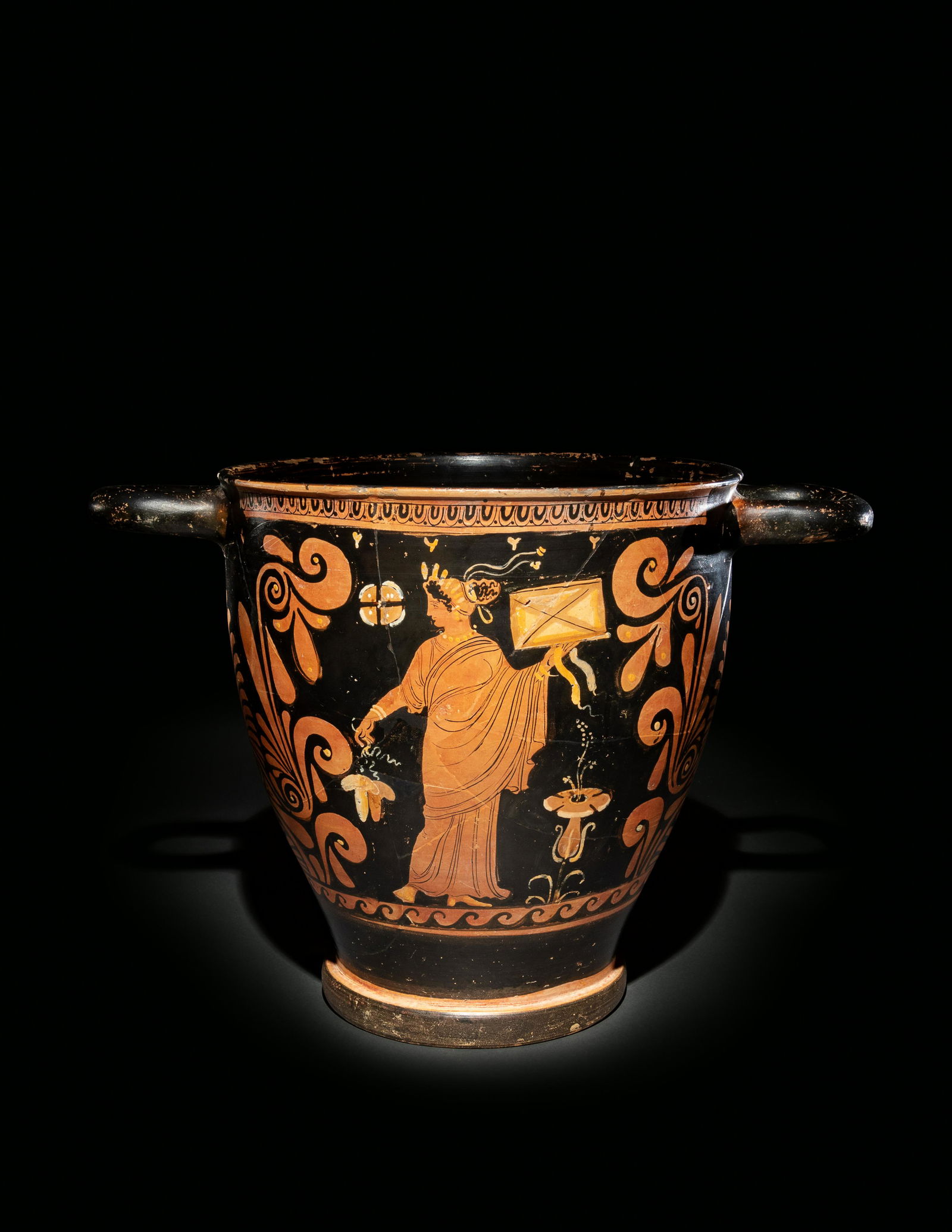 An Apulian Red-Figured Skyphos (1 of 3)