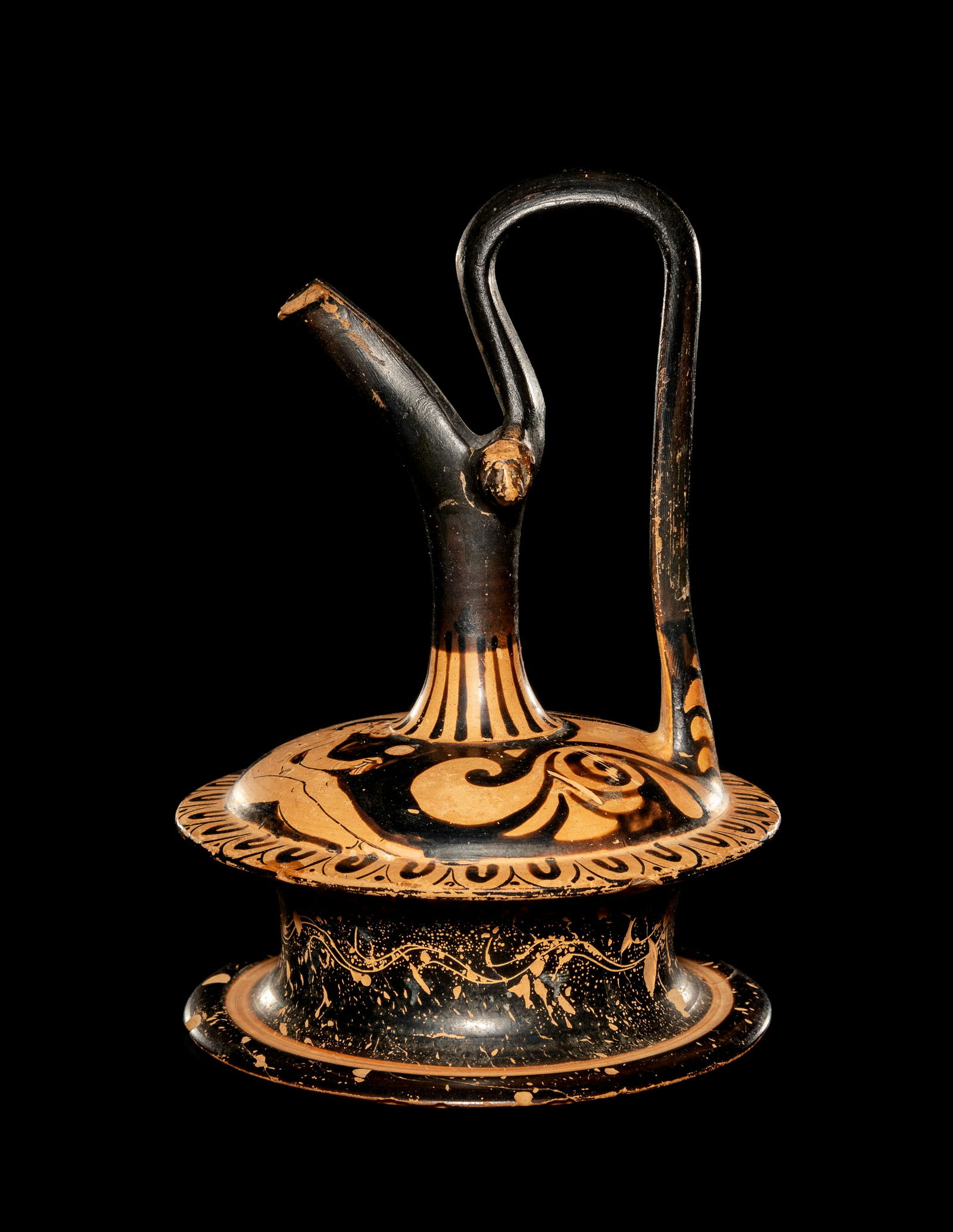 An Apulian Red-Figured Epichysis (1 of 5)