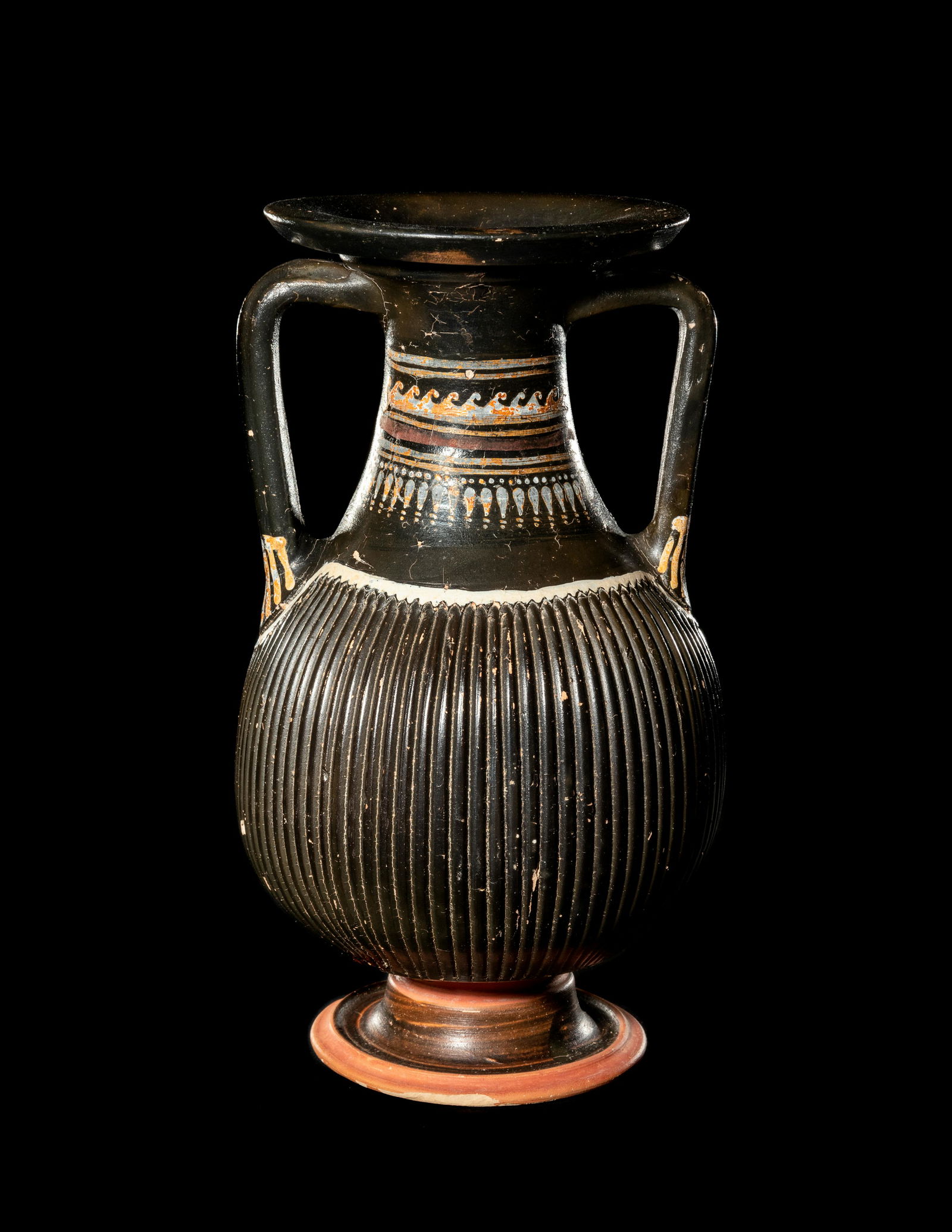 An Apulian Gnathian-Ware Ribbed Pelike (1 of 3)