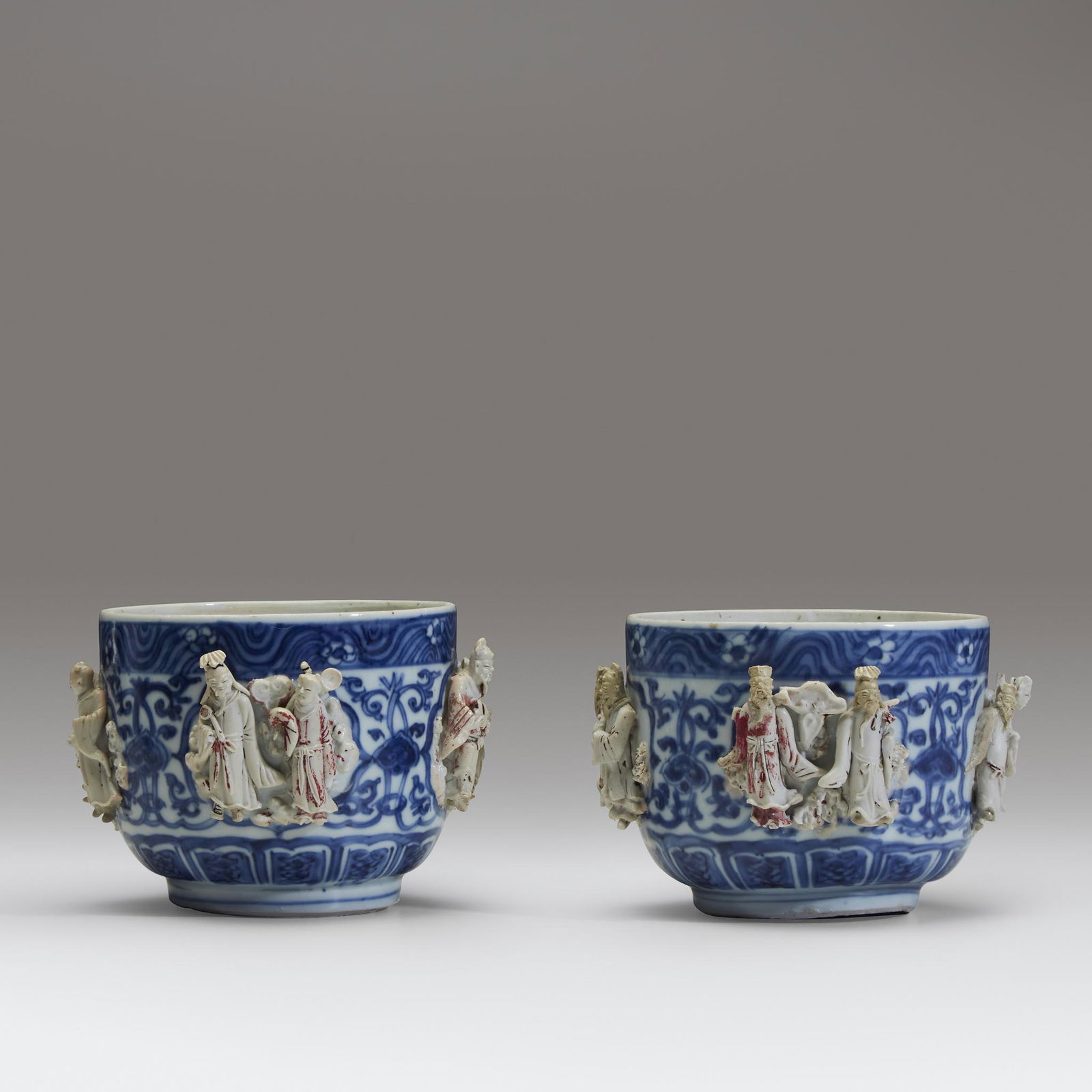 A pair of Chinese blue and white porcelain deep bowls, (1 of 5)