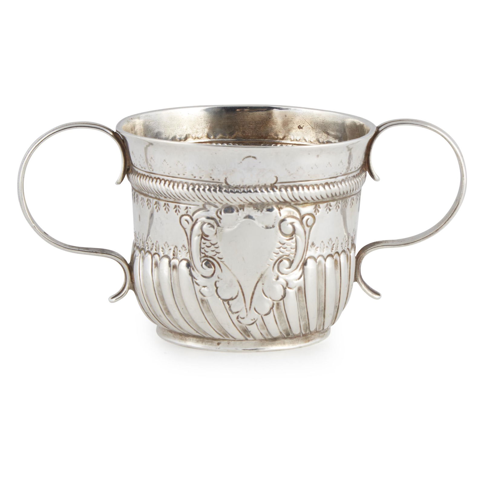 A George I sterling silver porringer, William Fleming, (1 of 2)