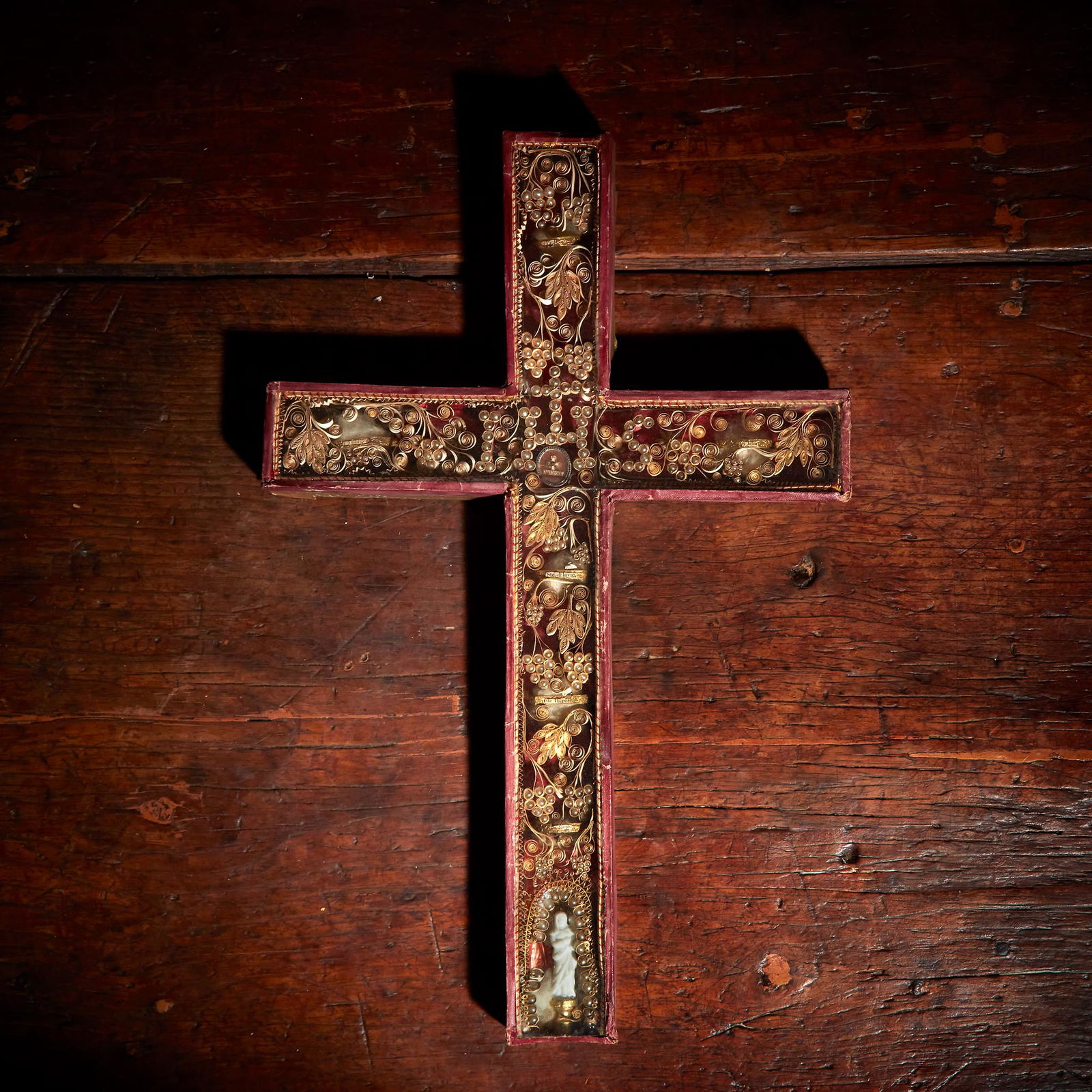 A French quill work reliquary cross, 17th/18th century (1 of 2)