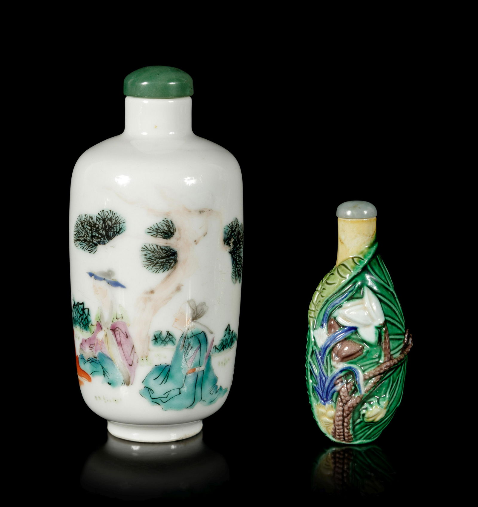 Two Porcelain Snuff Bottles (1 of 4)