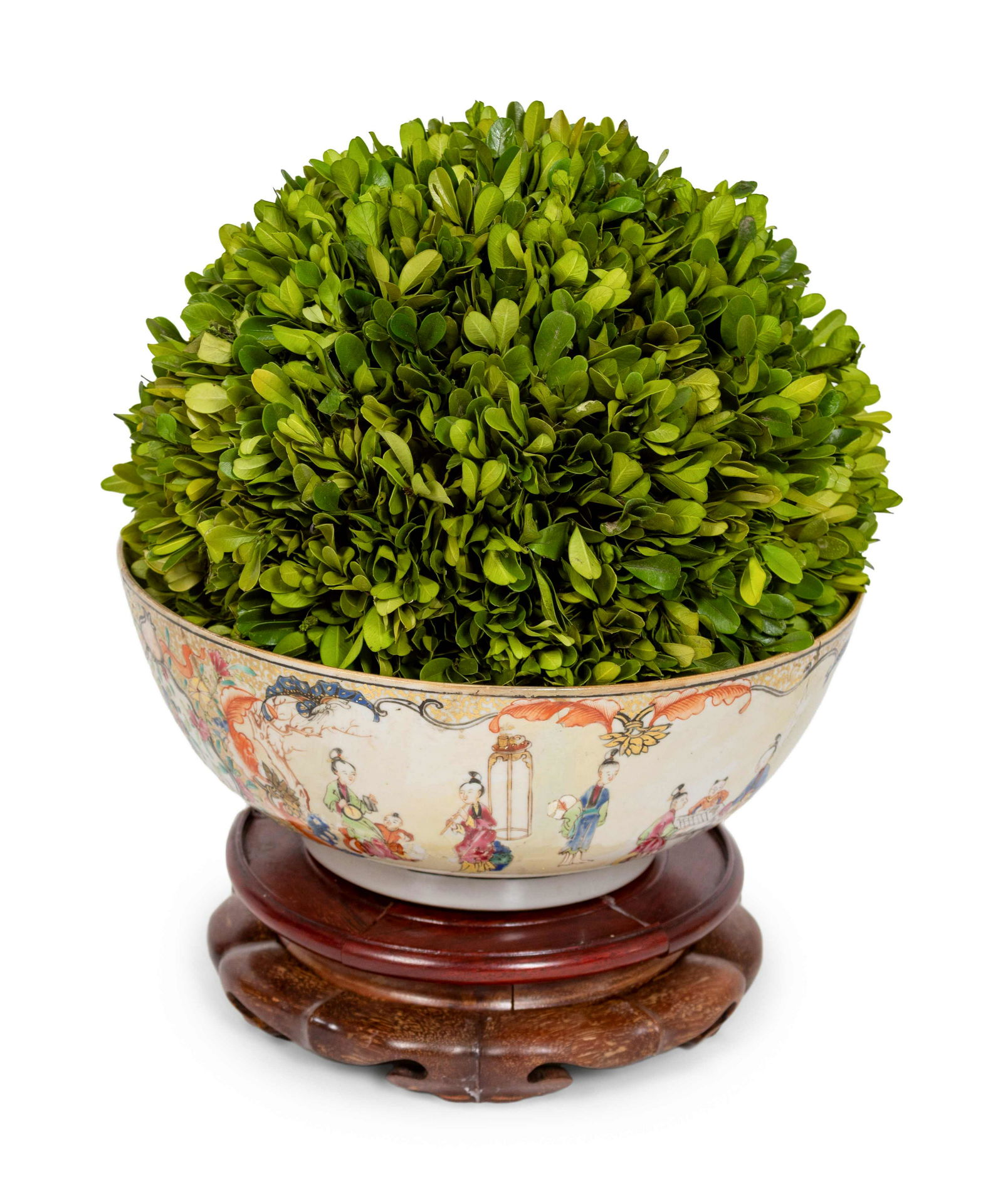 A Chinese Famille Rose Porcelain Small Punchbowl (1 of 3)