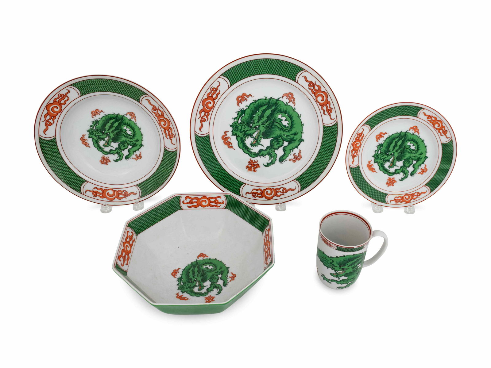 A Partial Fitz and Floyd Service in the Dragon Crest (1 of 2)