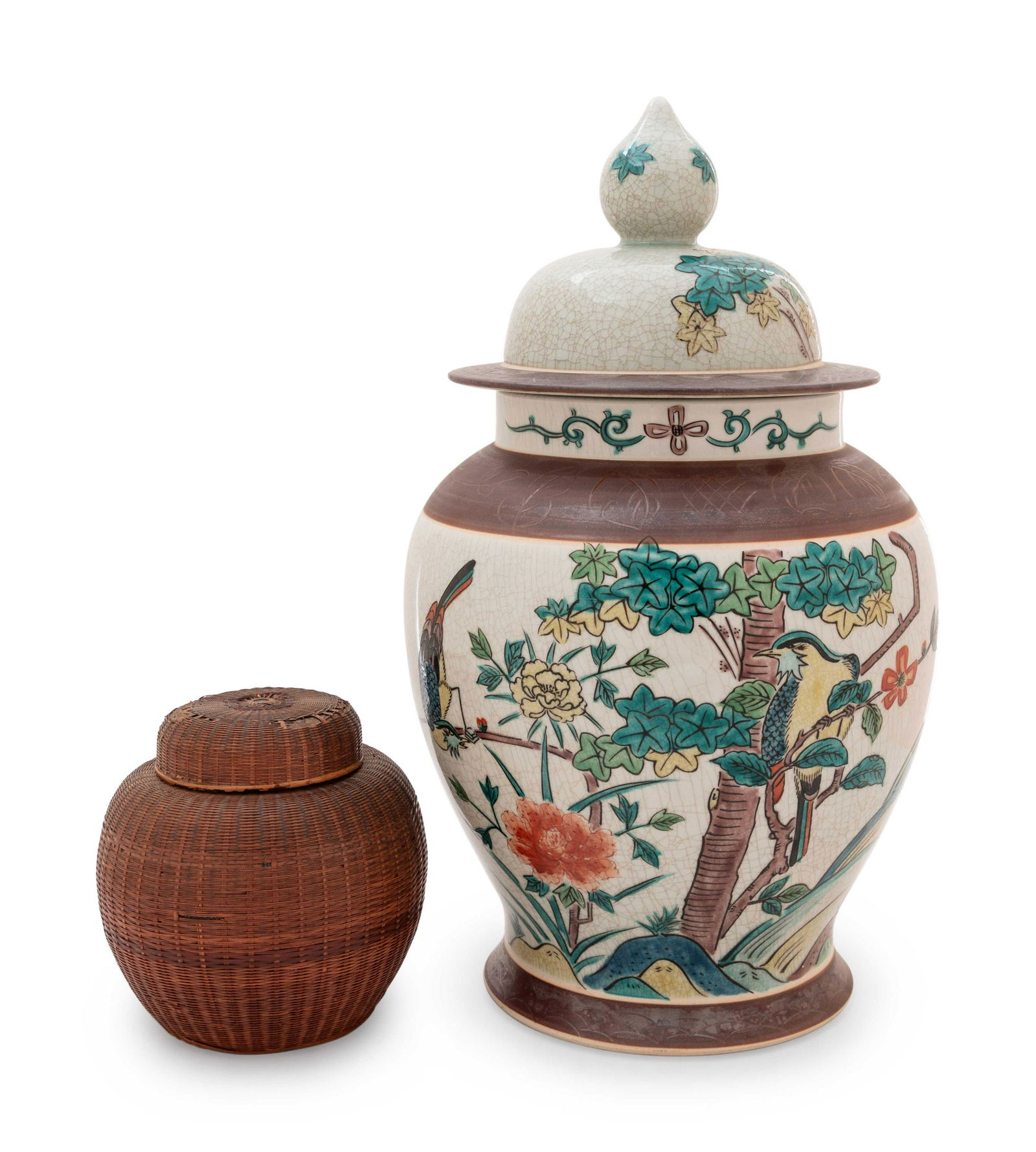 Six Chinese Famille Rose Porcelain Articles (1 of 3)