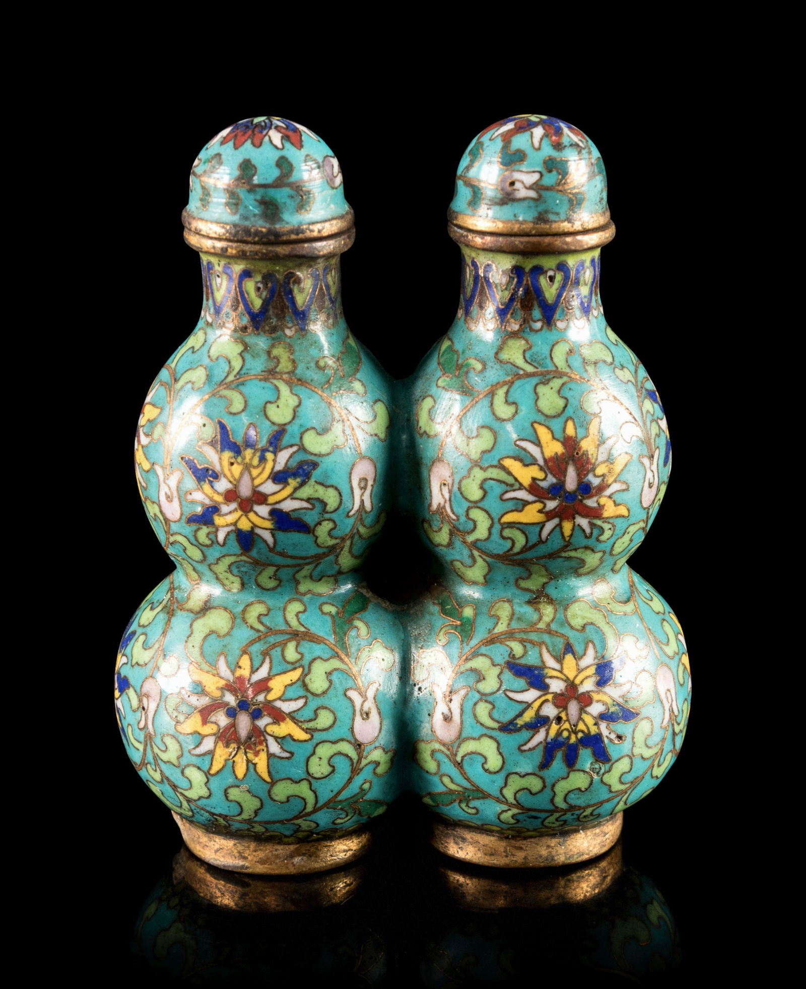 A Cloisonné Enameled Double Gourd-Form Snuff (1 of 4)