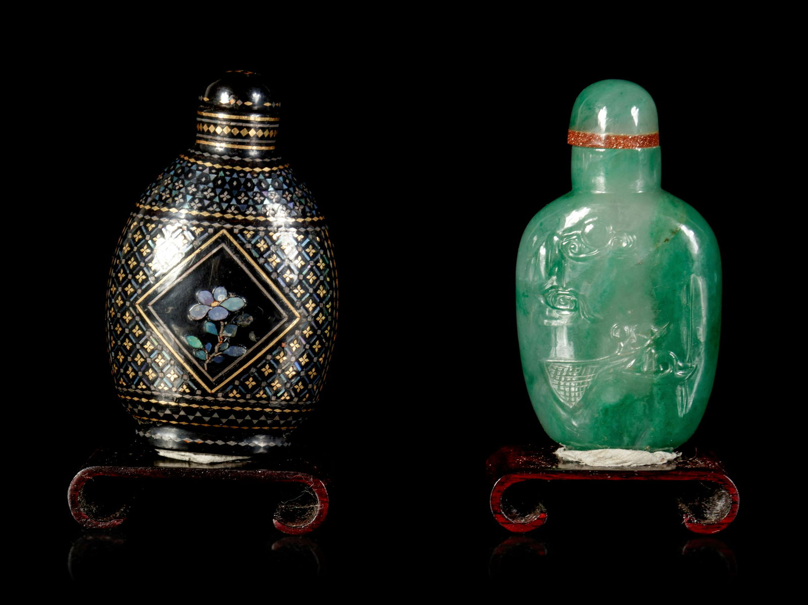 Two Chinese Snuff Bottles (1 of 4)