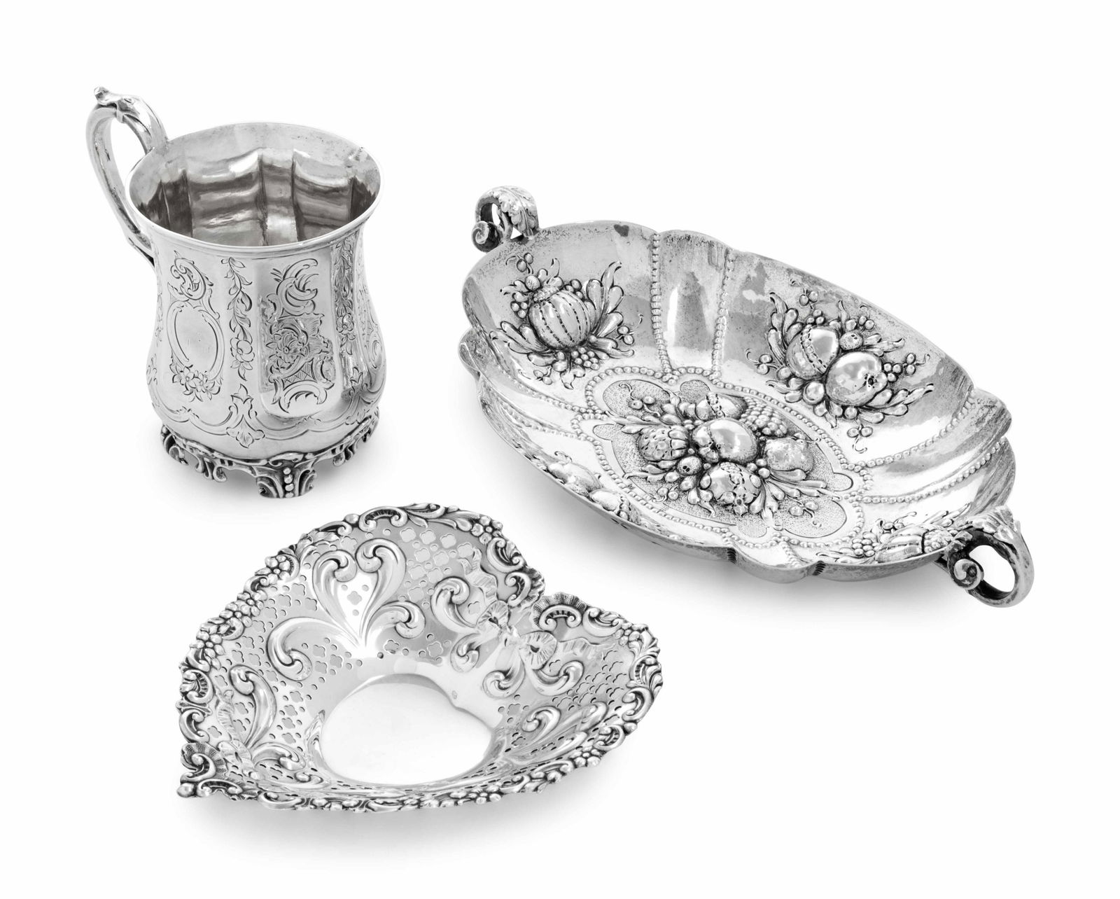 A Group of Three Silver Table Articles (1 of 3)