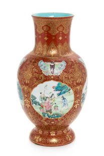 A Chinese Gilt Decorated Coral Red Ground Famille Rose: A Chinese Gilt Decorated Coral Red Ground Famille Rose Porcelain Vase 18TH CENTURY &#28165;&#21313;&#20843;&#19990;&#32000; &#29642;&#29786;&#32005;&#22320;&#31881;&#24425;&#25551;&#37329;&#38283;&#20