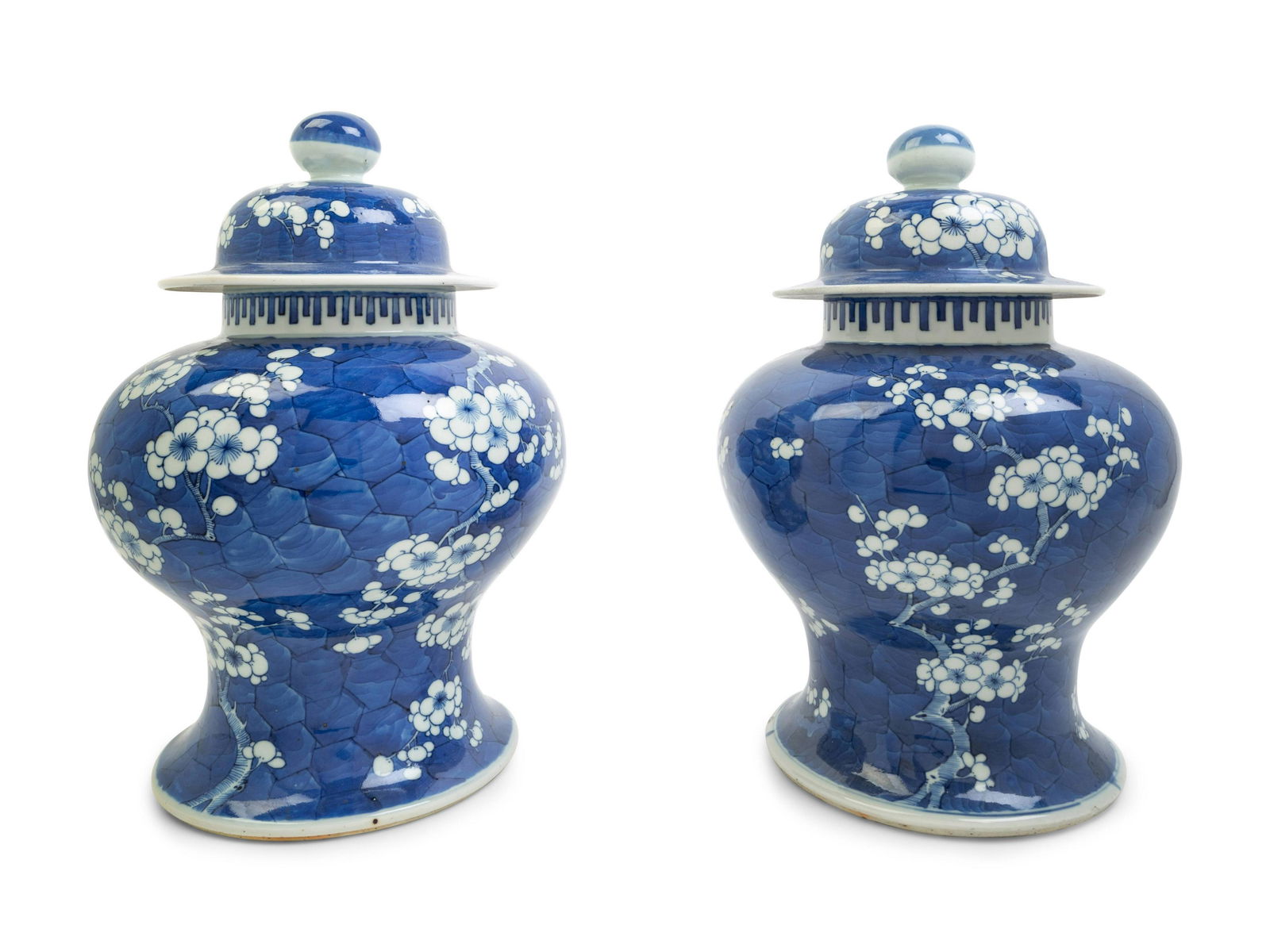 A Pair of Chinese Blue and White Porcelain 'Ice Crackle (1 of 1)