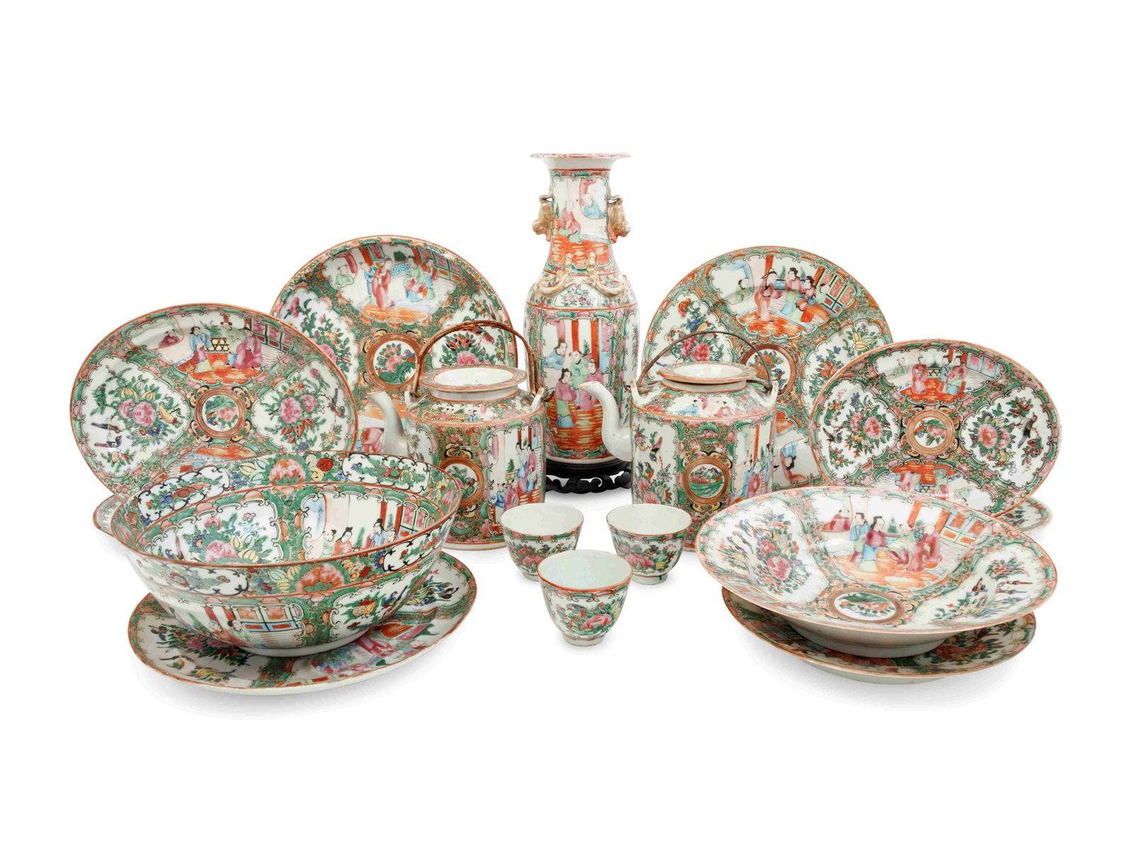 16 Chinese Export Rose Medallion Porcelain Wares (1 of 5)