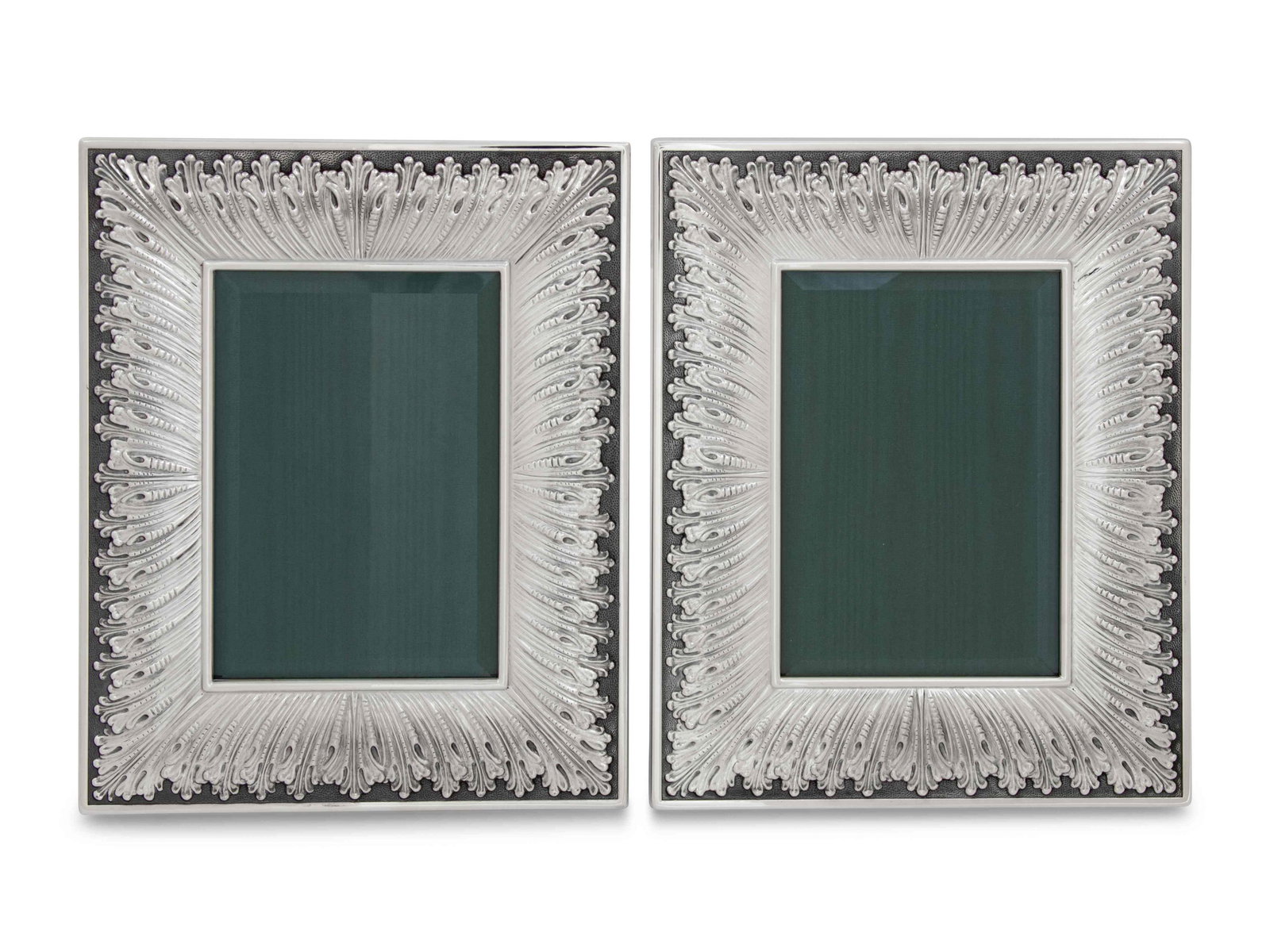A Pair of Buccellati Silver Picture Frames (1 of 4)