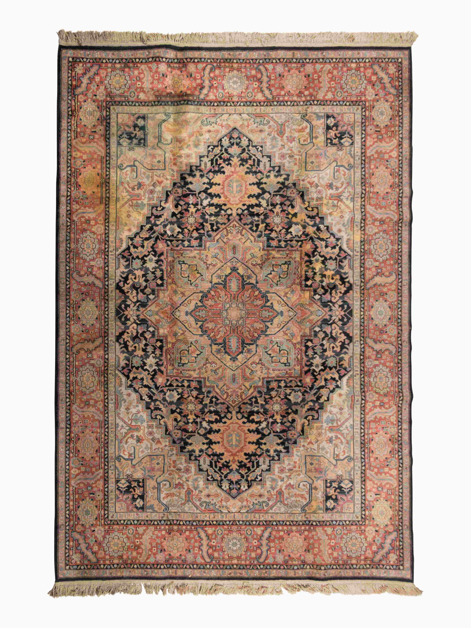 A Serapi Style Wool Rug (1 of 4)