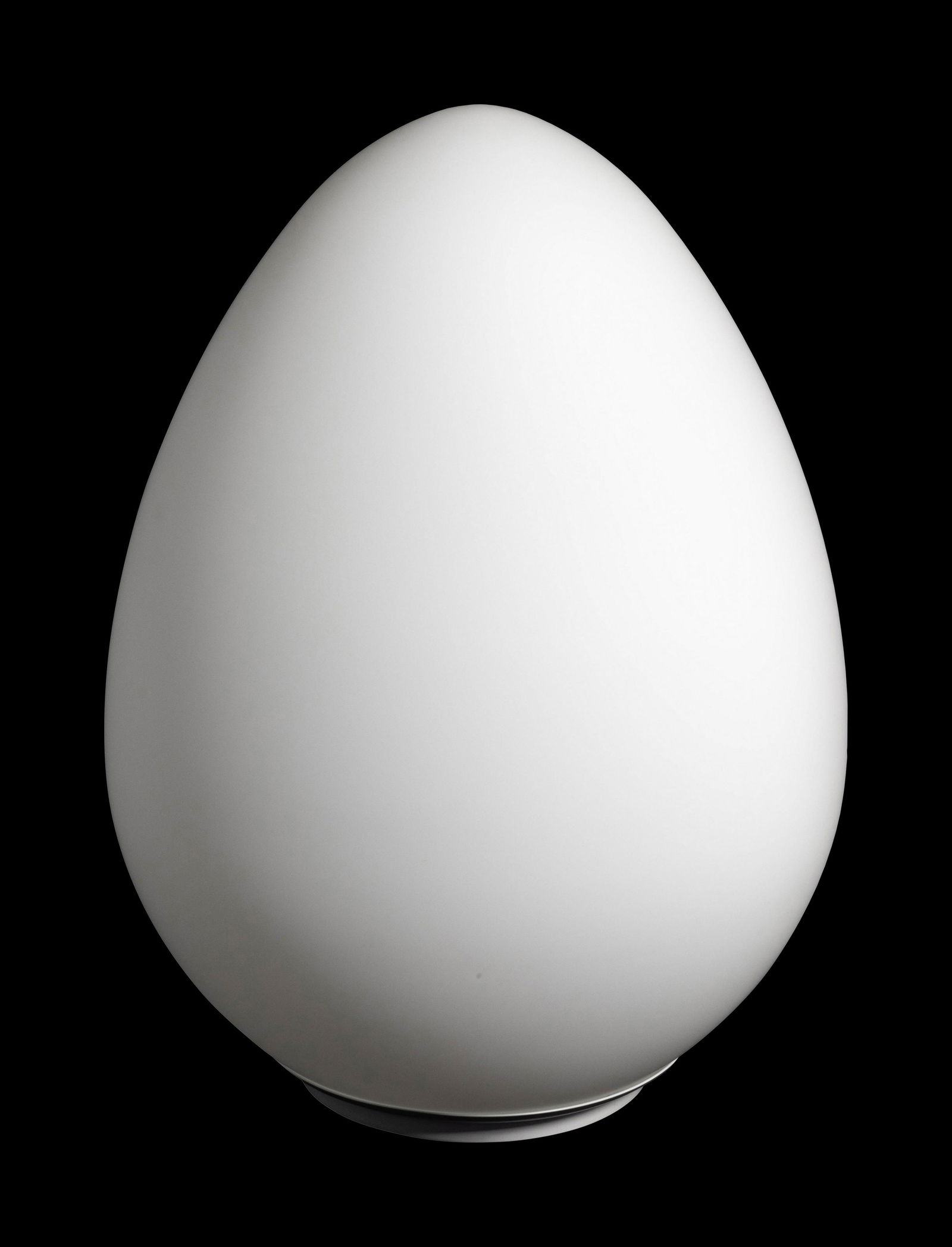 Archivio Storico Italian, Mid 20th Century Uovo Table: Archivio Storico Italian, Mid 20th Century Uovo Table Lamp blown glass H 24 x Diameter 17 inches. Note to the buyer: This work is currently being stored at the Hindman Atlanta office. The shipment of