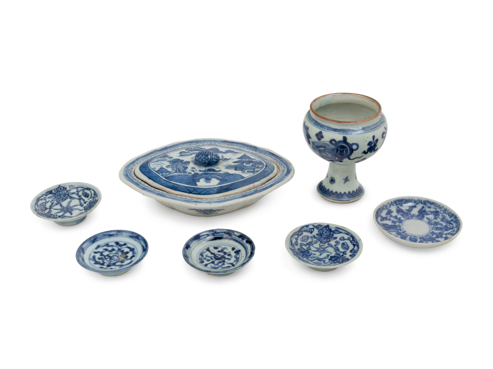 Seven Chinese and Japanese Porcelain Articles (1 of 4)