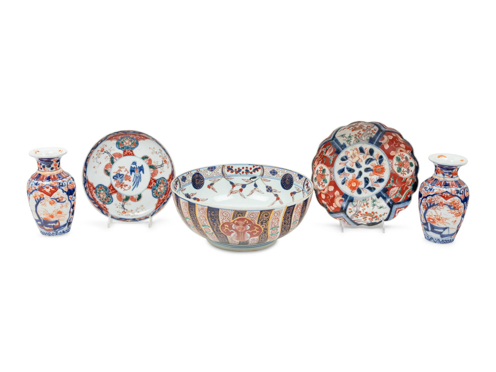Five Imari Palette Porcelain Articles (1 of 4)