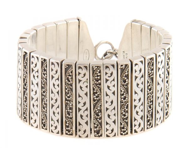 A Sterling Silver Bracelet, Lois Hill, 138.23 dwts.: A Sterling Silver Bracelet, Lois Hill, with engraved links. 138.23 dwts.