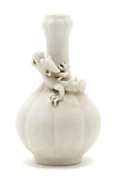 A Chinese Garlic Head Vase, Height 5 1/4 inches.: A Chinese Garlic Head Vase, having applied dragon on shoulder, having seal mark on underside. Height 5 1/4 inches.