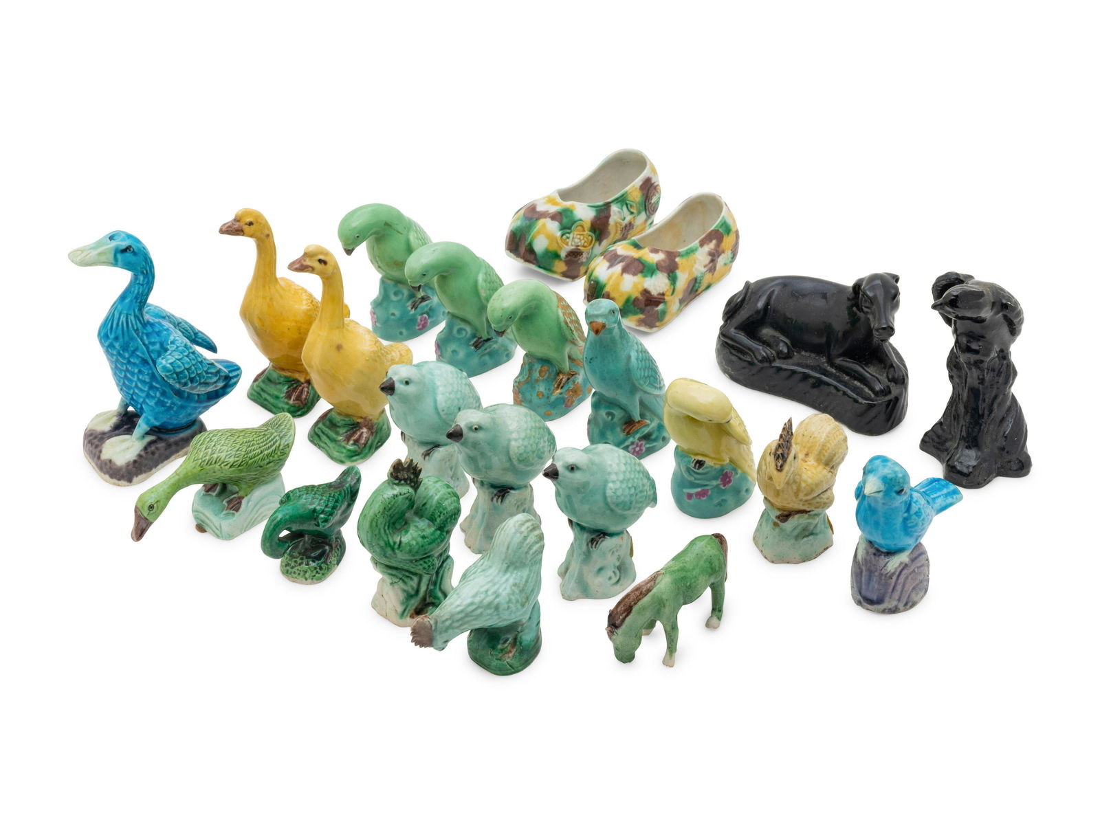 22 Chinese Famille Rose Porcelain Miniature Figures (1 of 5)