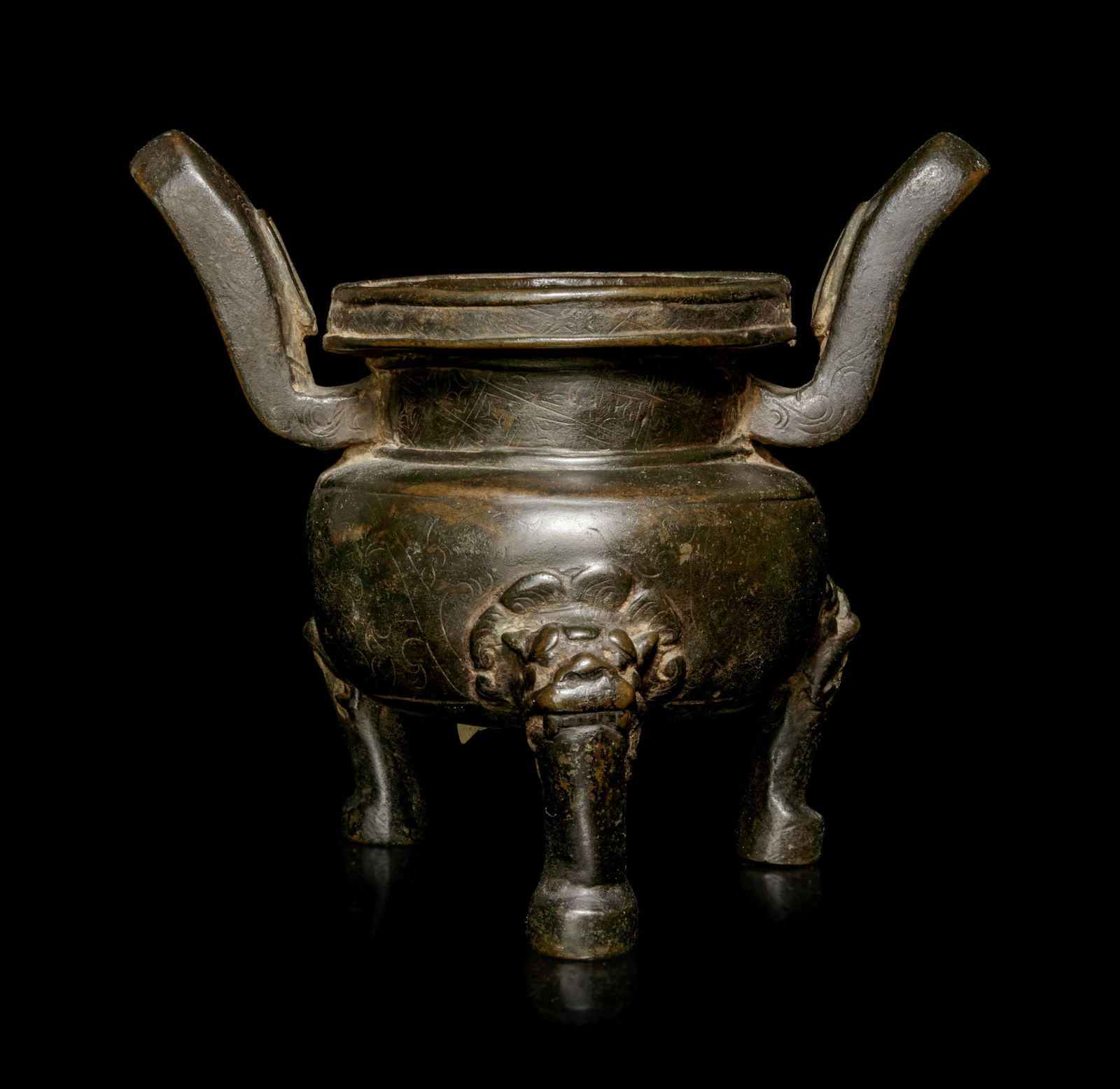 A Bronze Tripod Vessel, Ding (1 of 3)