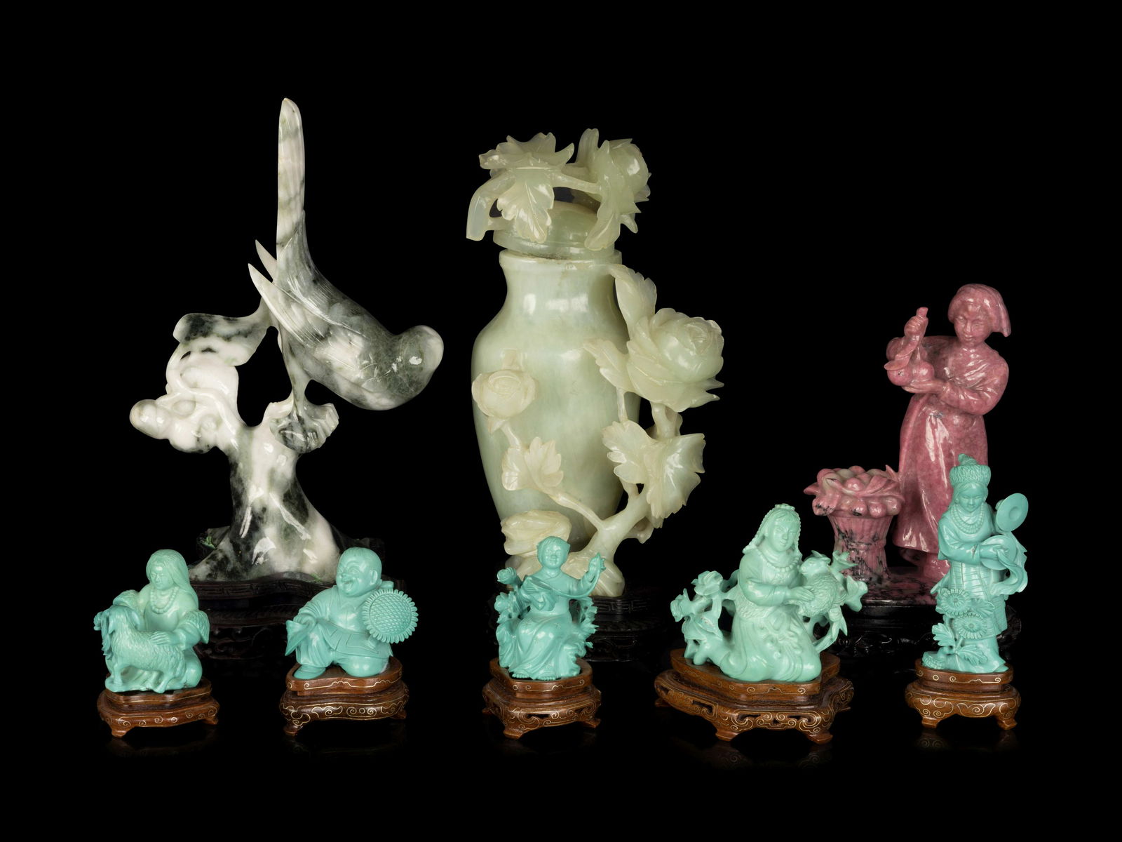 Eight Chinese Hardstone Carved Articles (1 of 2)