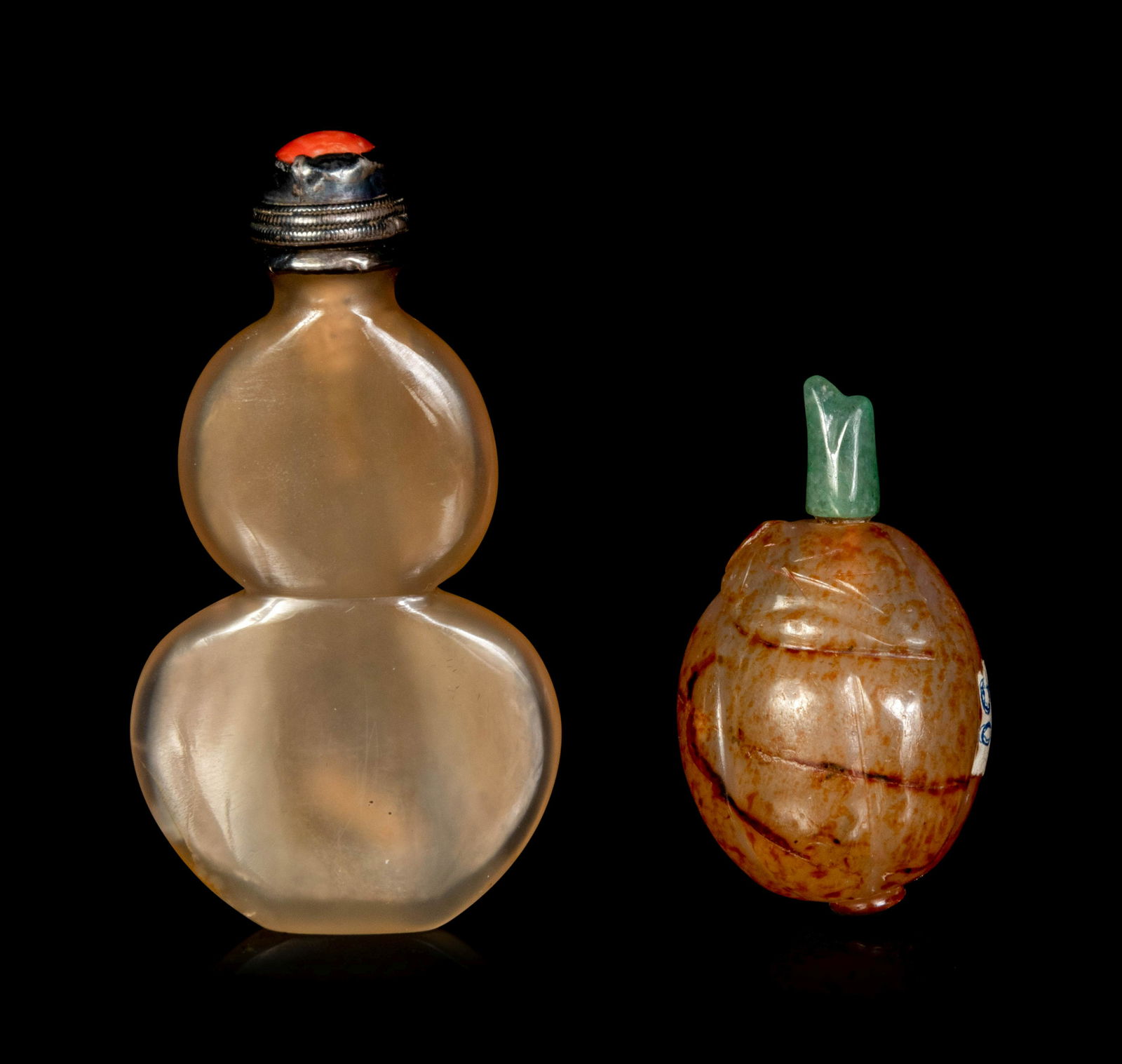 Two Chinese Agate Snuff Bottle (1 of 3)