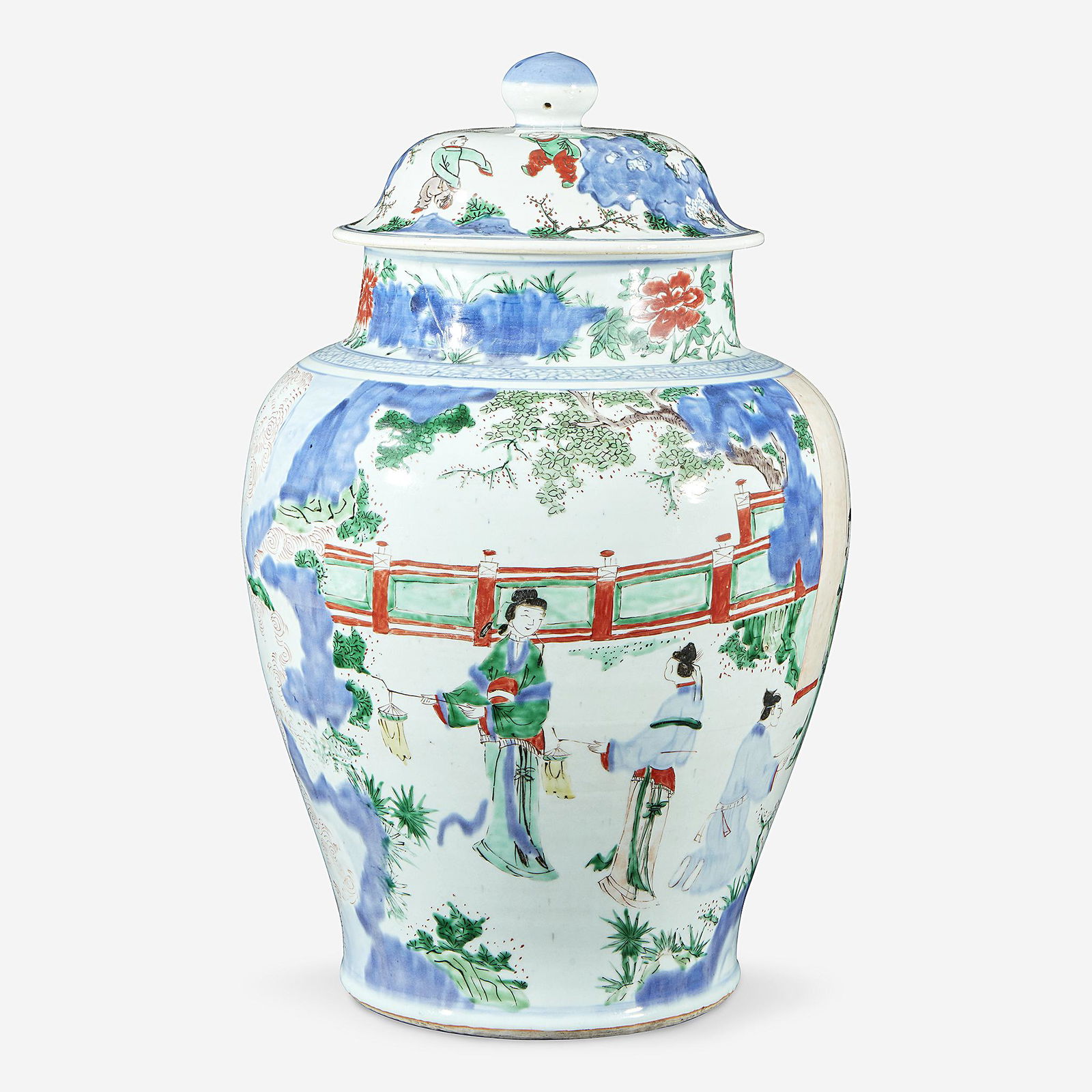 A Chinese wucai-decorated porcelain large jar and cover (1 of 5)