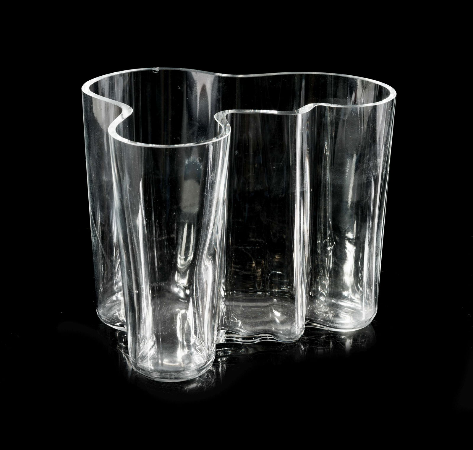 Alvar Aalto  (Finnish, 1898-1976) Savoy Vase,littala, (1 of 3)