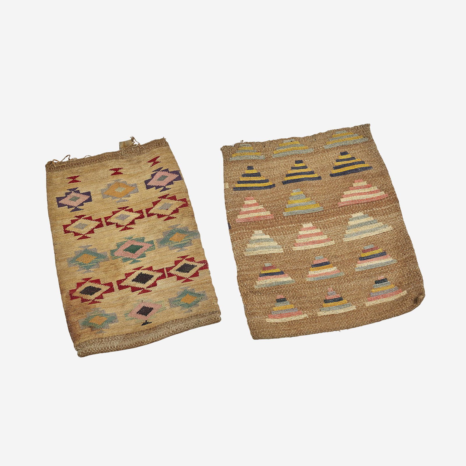Two Plateau double-sided twined cornhusk bags Nez (1 of 1)