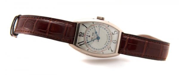An 18 Karat White Gold Master Calendar 5850 Automat