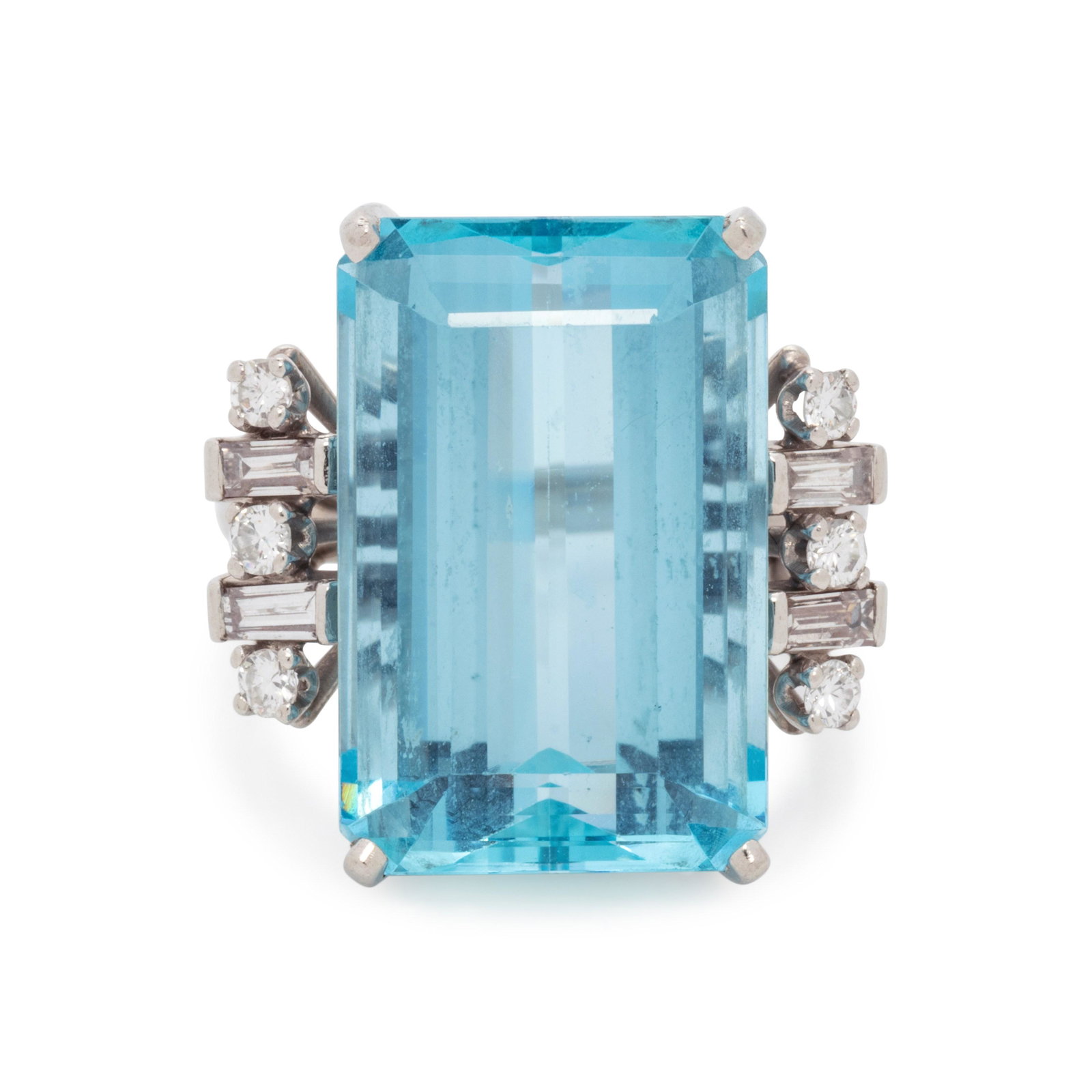 AQUAMARINE AND DIAMOND RING (1 of 3)