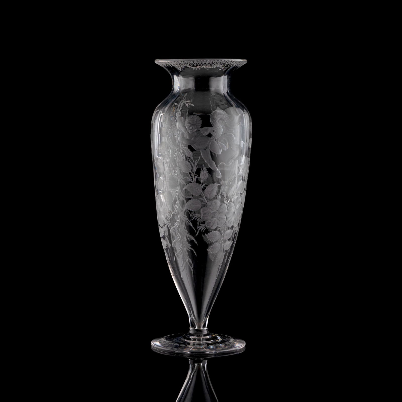 An American Copper Wheel-Engraved Glass Vase with a (1 of 5)