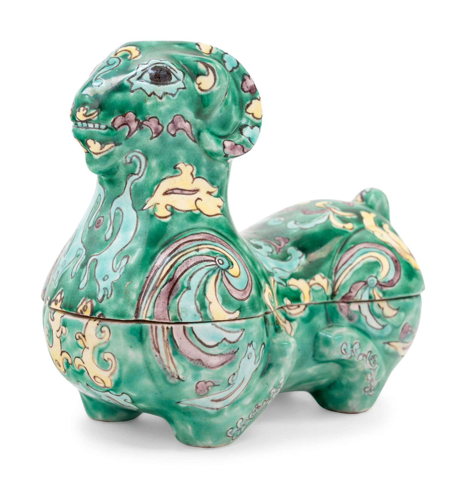 A Chinese Famille Verte Porcelain Ram-Form Covered Box (1 of 4)