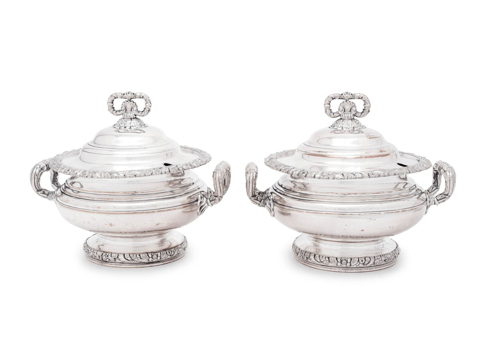 A Pair of English Silver-Plate Sauce Tureens (1 of 3)