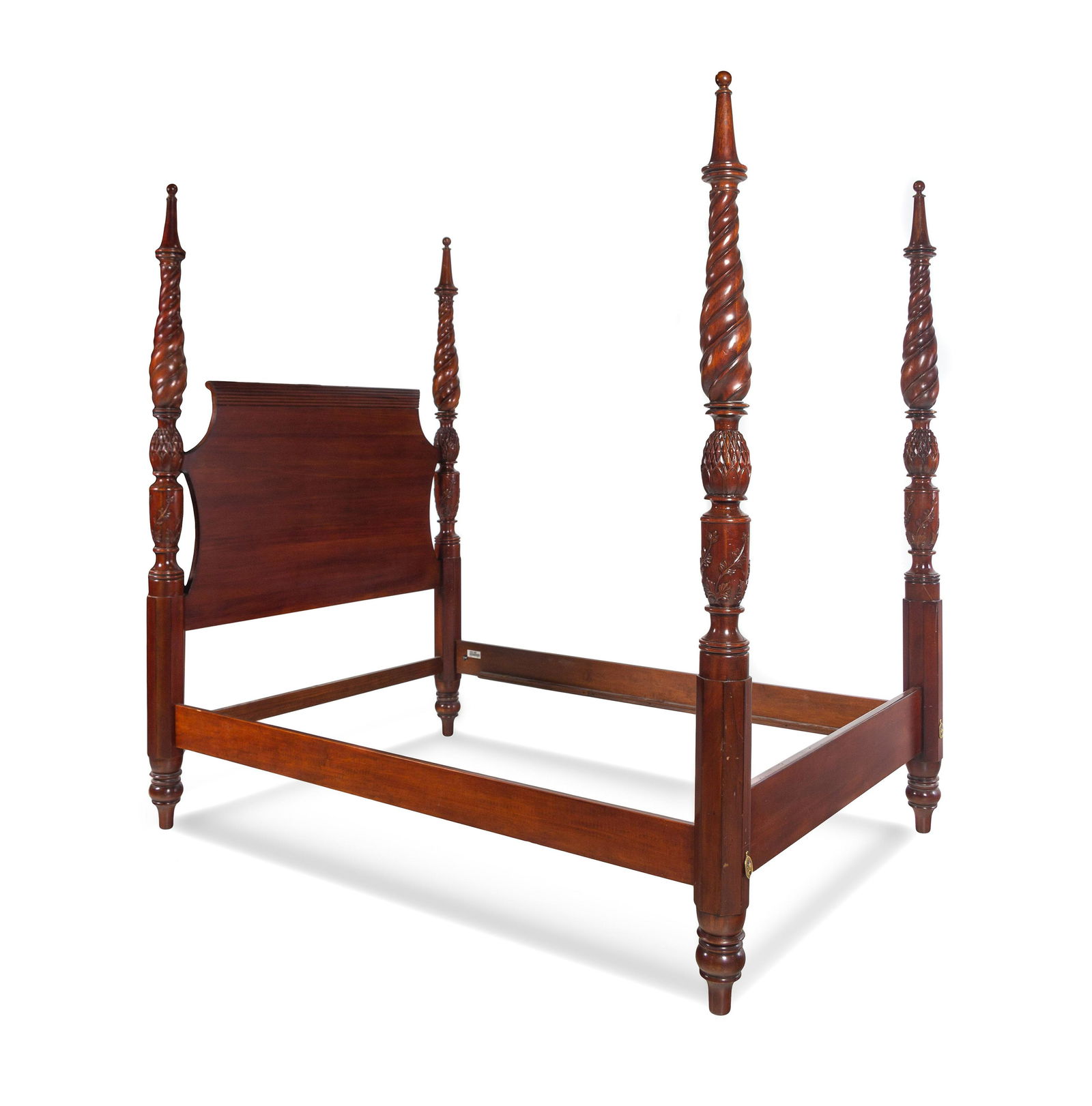 A Henredon Queen Size Carved Mahogany Four-Post Bed (1 of 3)