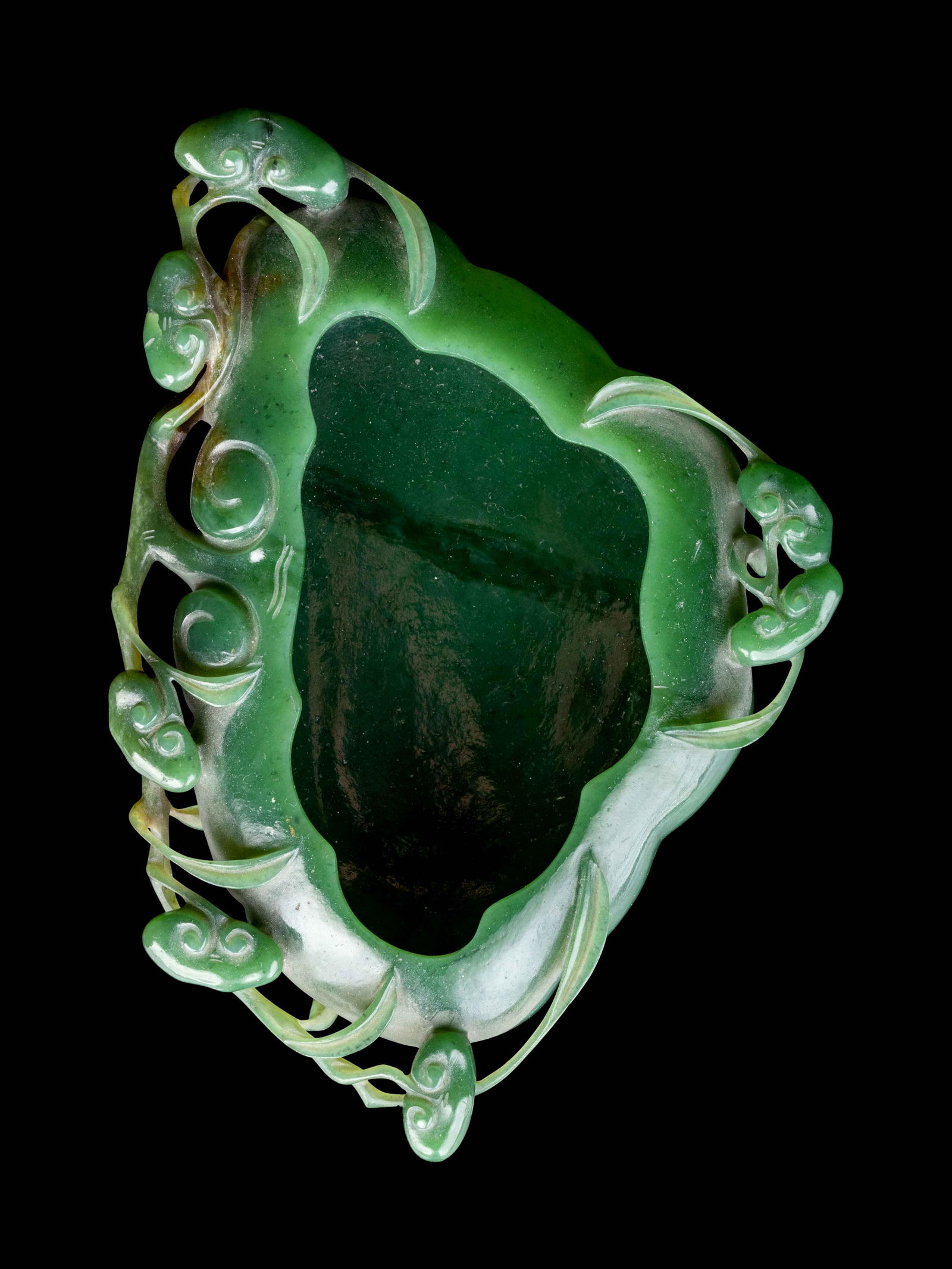 A Chinese Hardstone'Lingzhi' Brush Washer (1 of 4)