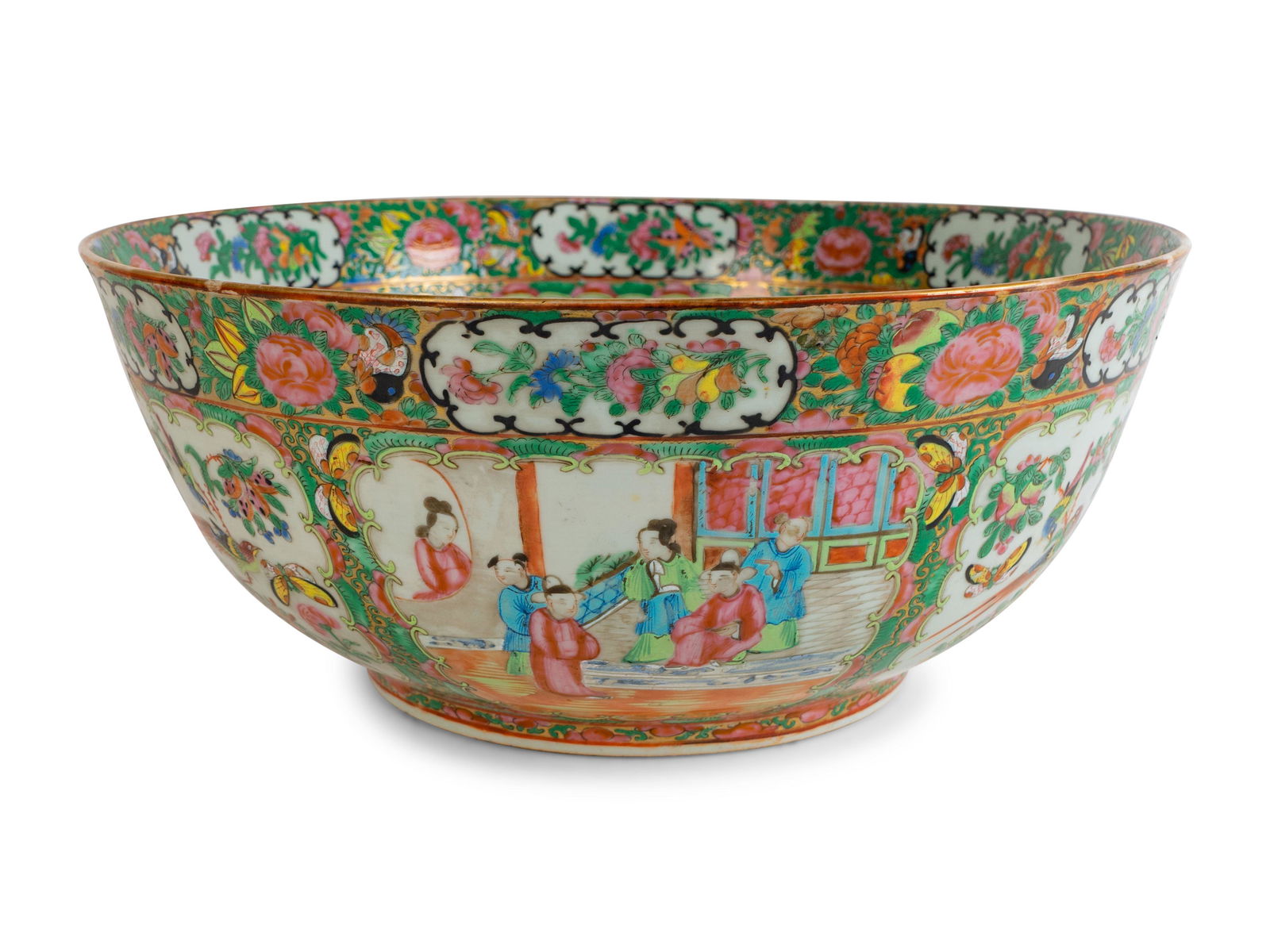 A Large Chinese Export Gold Medallion Porcelain Punch (1 of 4)