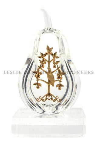 A Steuben Glass and 14K Gold Paper Weight, Height: A Steuben Glass and 14K Gold Paper Weight, Partridge in a Pair Tree. Height 6 inches.