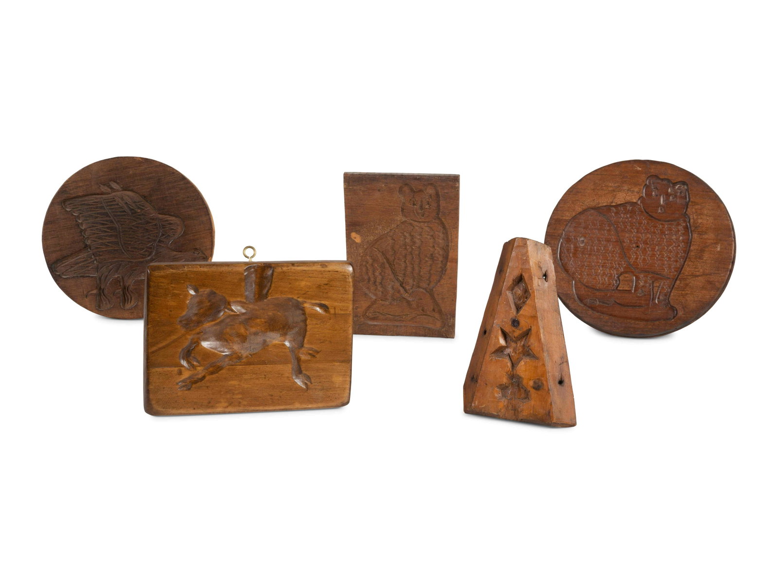 Five Mold Boards Depicting Animals, Birds and Stars: Five Mold Boards Depicting Animals, Birds and Stars 19th/20th Century Diameter of largest 10 inches.