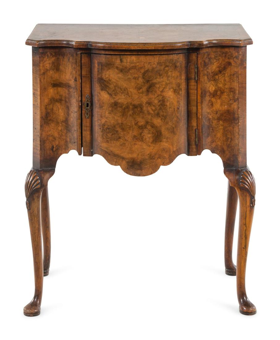 A Queen Anne Style Burl Walnut Dressing Table (1 of 3)