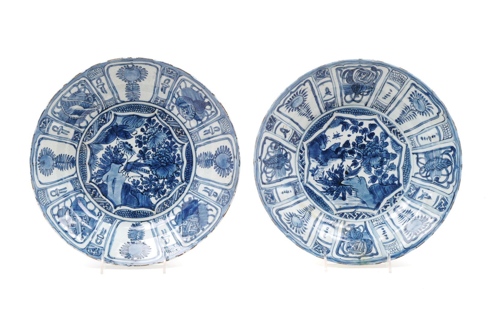 A Pair of Chinese Export Kraak Ware Chargers (1 of 4)