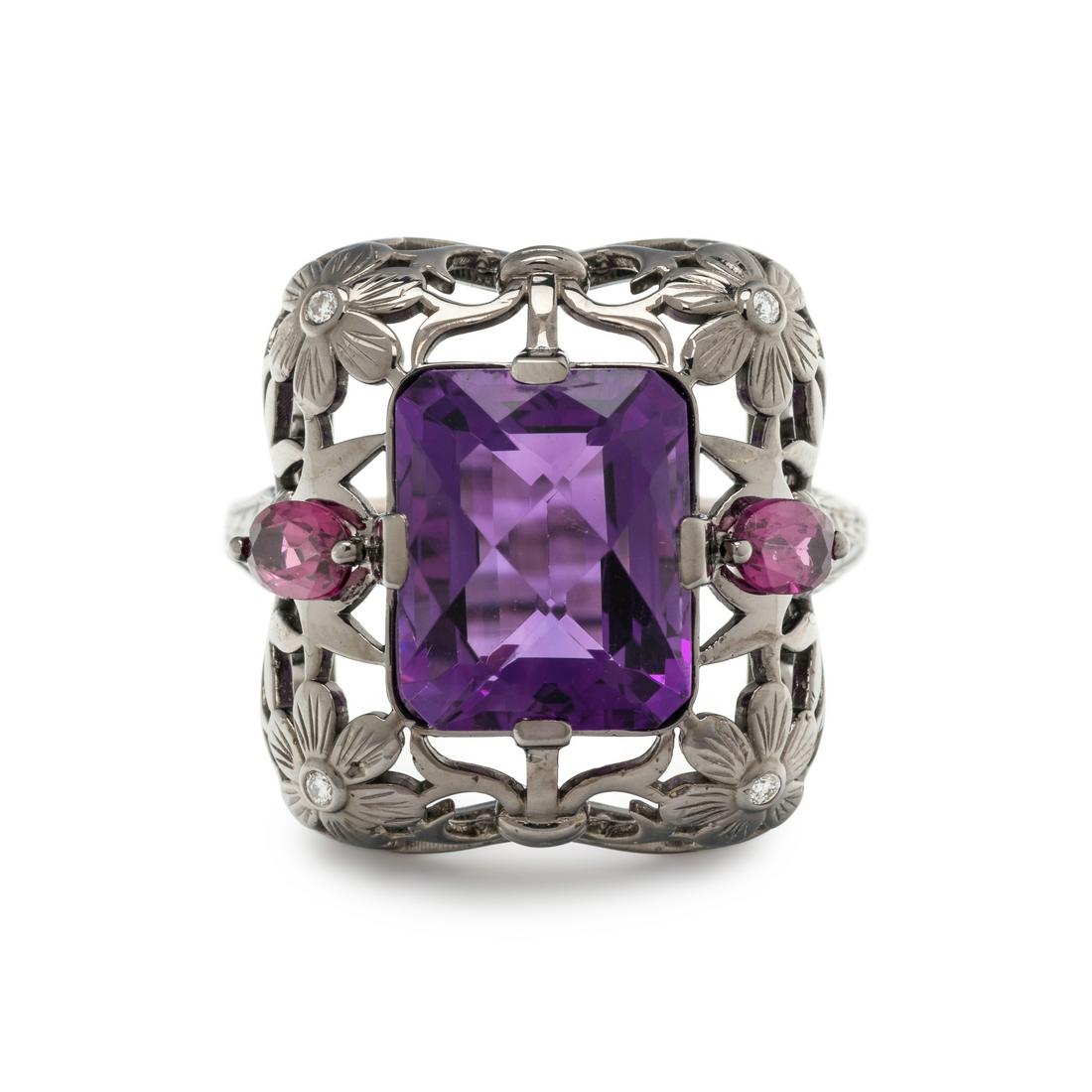 AMETHYST AND DIAMOND RING (1 of 3)