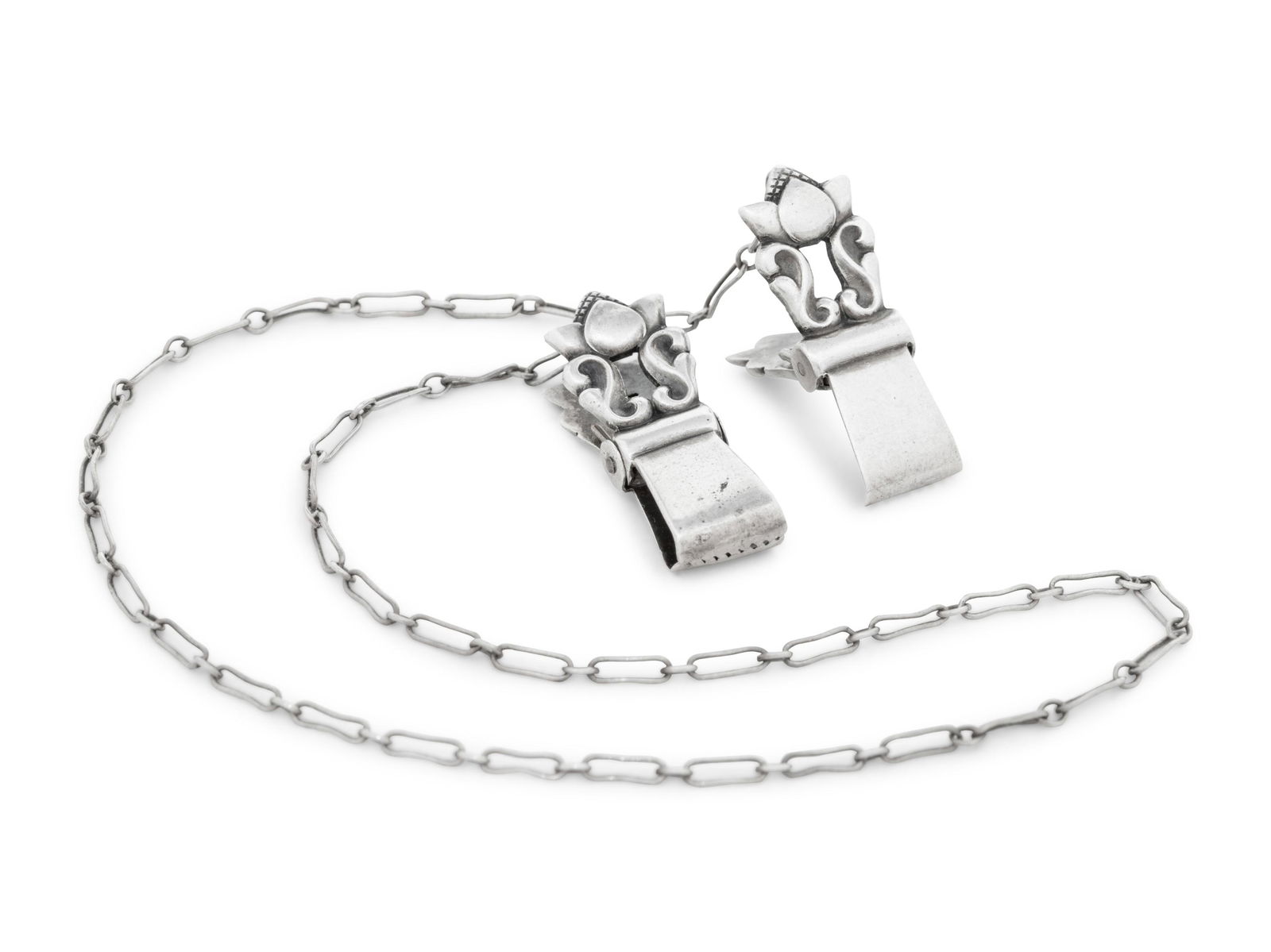 A Georg Jensen Silver Baby Bib Clip (1 of 4)