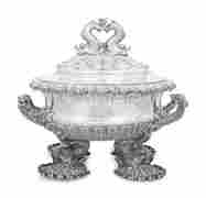 A Paul Storr Silver Sea-Themed Tureen and Cover (1 of 5)