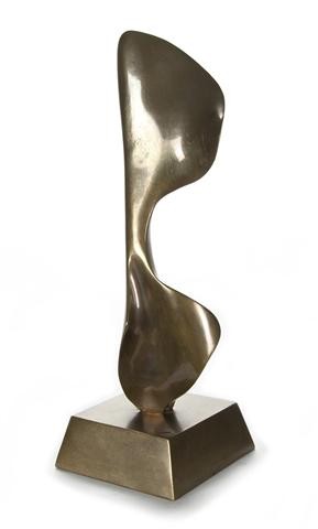 Leonardo Nierman, (Mexican, b. 1932), Bird Form: Leonardo Nierman (Mexican, b. 1932) Bird Form bronze edition III/VI, inscribed Height 15 1/2 inches. Property from the Collection of Dora DiPompeo, Chicago, Illinois